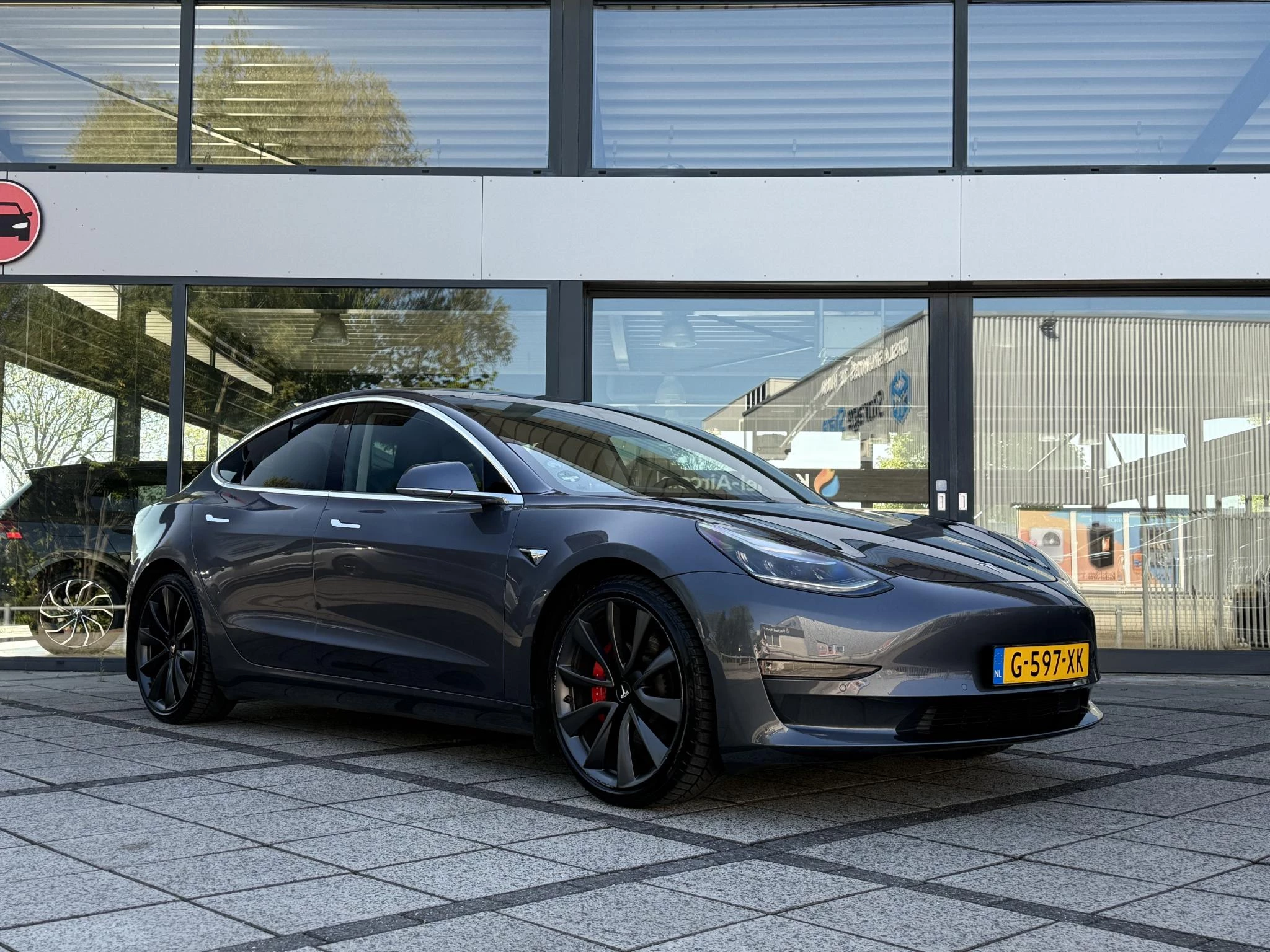 Hoofdafbeelding Tesla Model 3