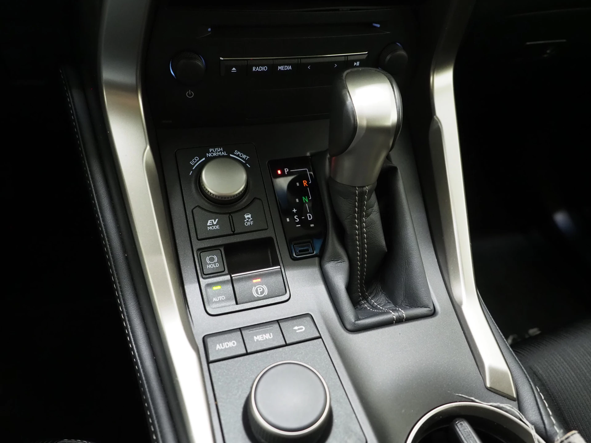 Hoofdafbeelding Lexus NX