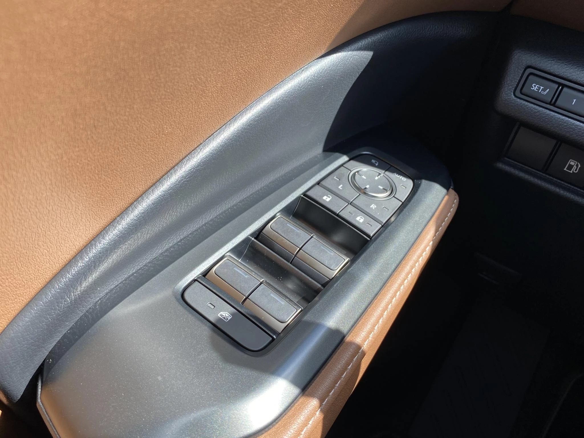 Hoofdafbeelding Lexus LBX