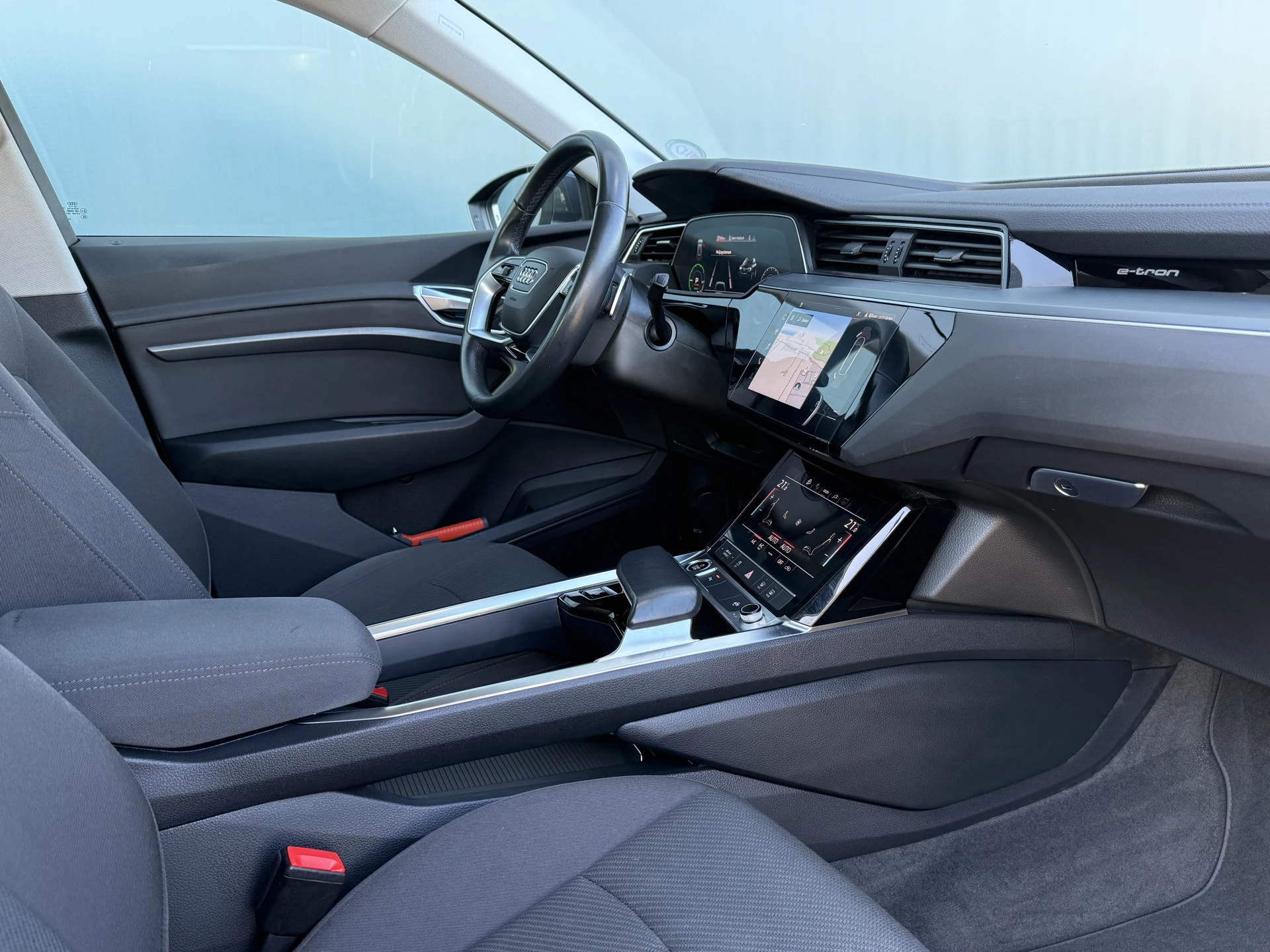 Hoofdafbeelding Audi e-tron