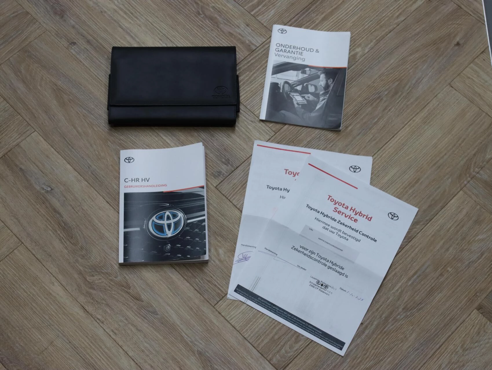 Hoofdafbeelding Toyota C-HR