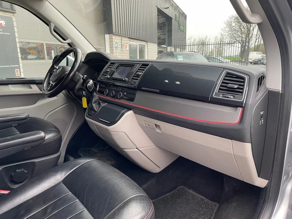 Hoofdafbeelding Volkswagen Transporter