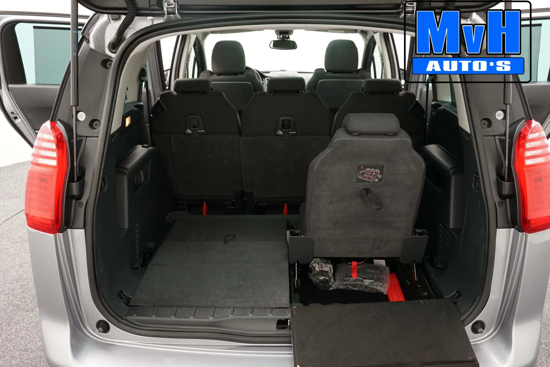 Hoofdafbeelding Peugeot 5008