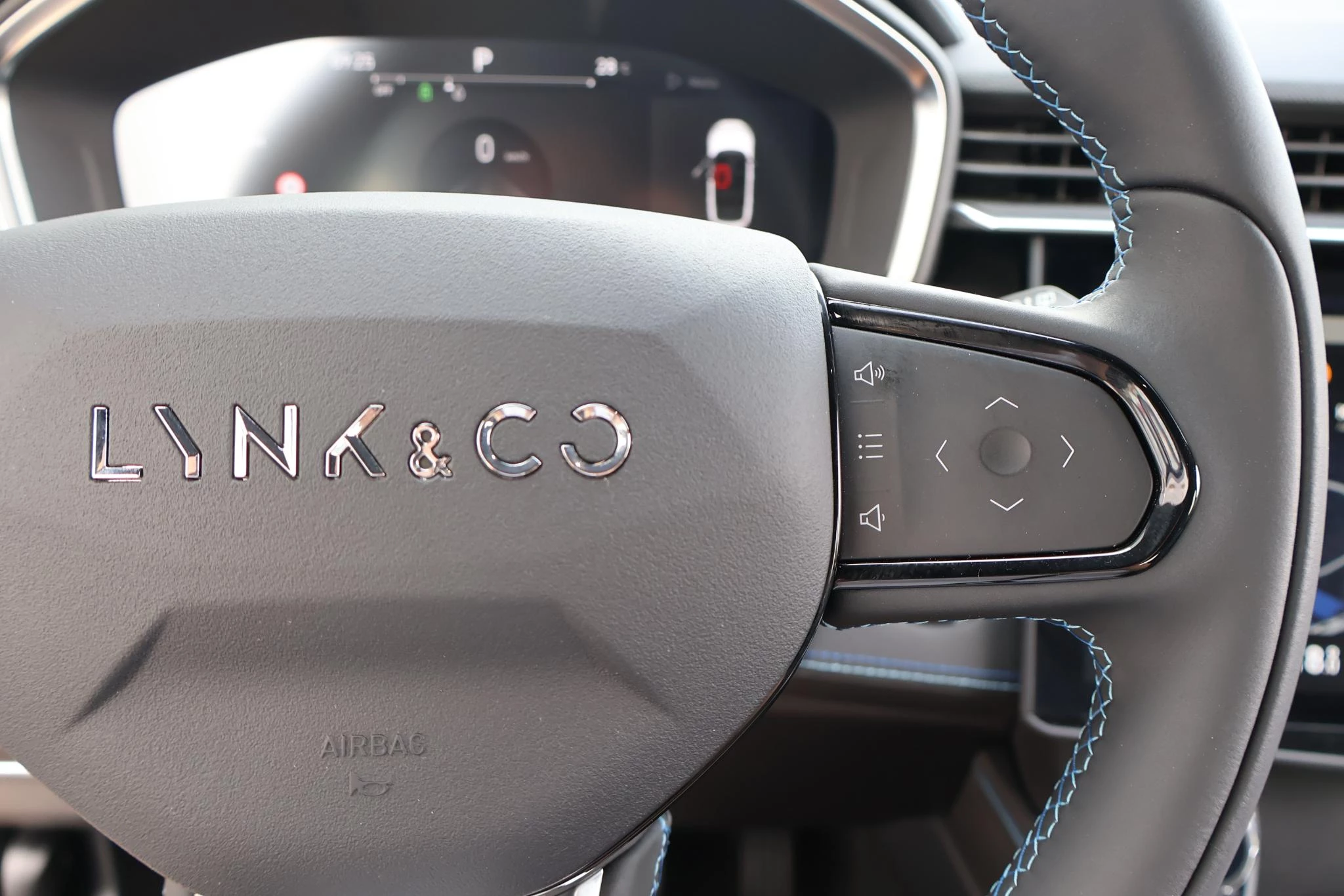 Hoofdafbeelding Lynk & Co 01