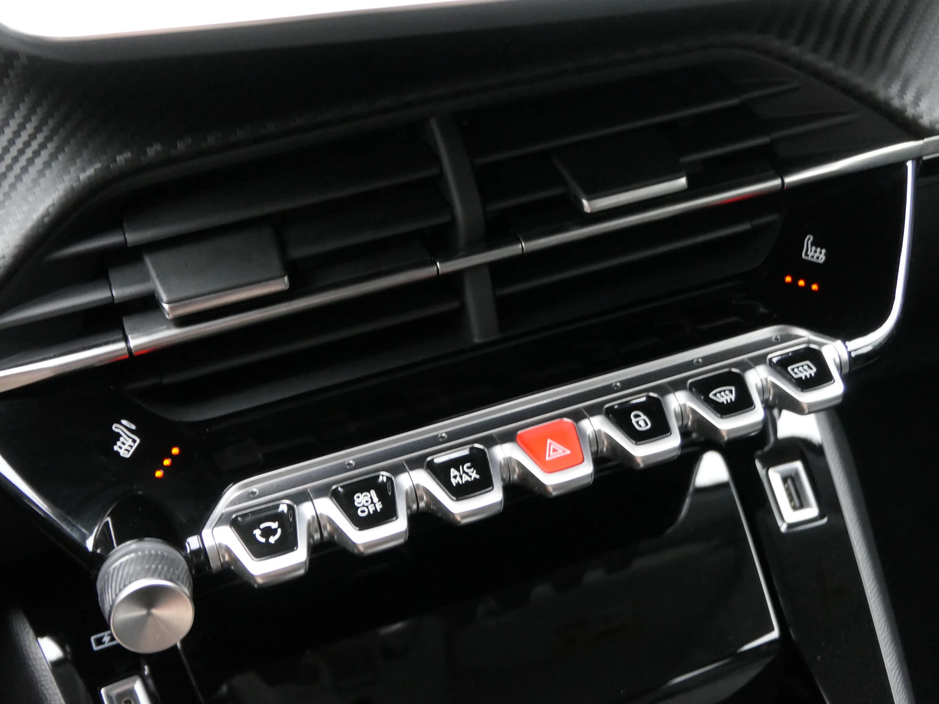 Hoofdafbeelding Peugeot e-208