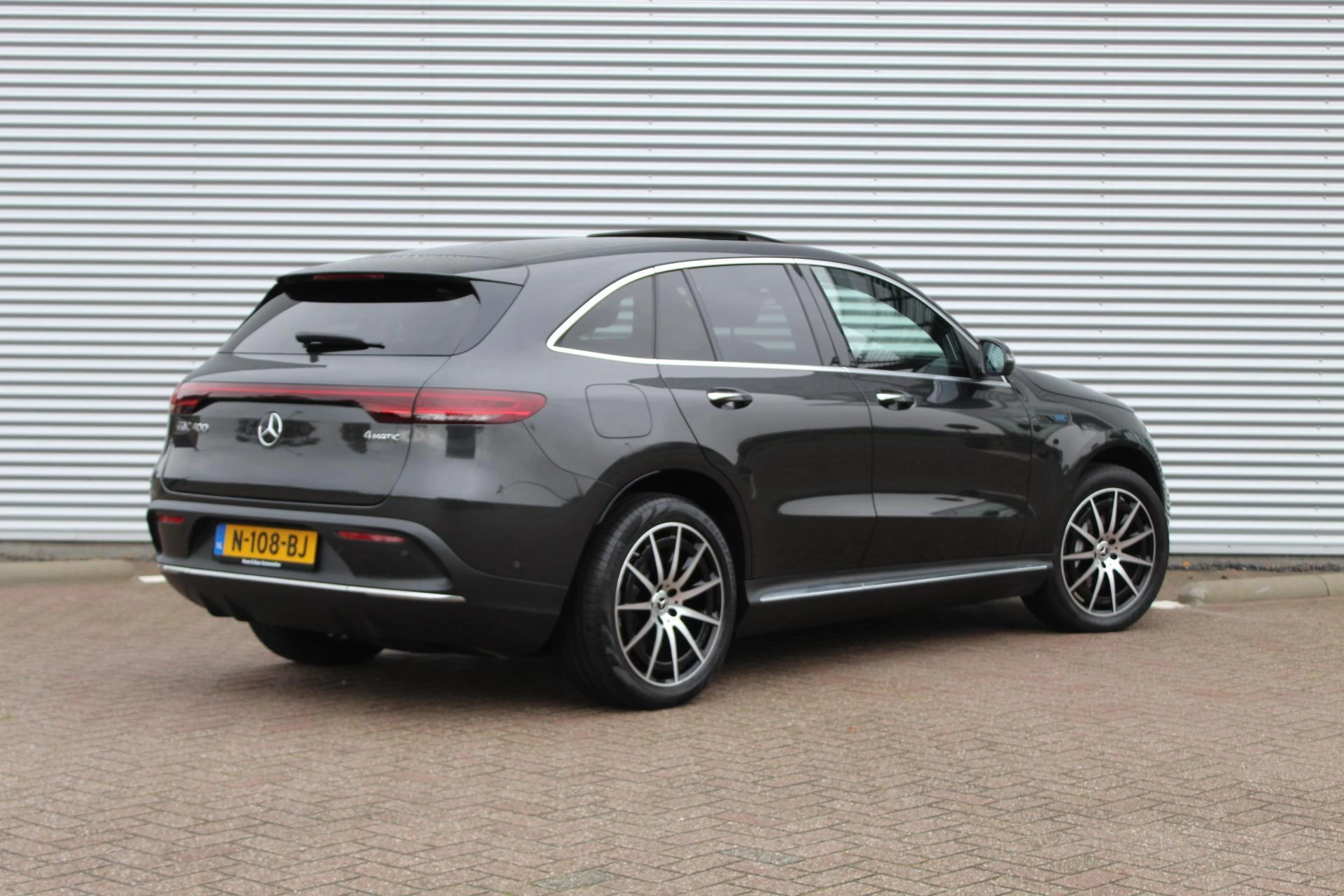 Hoofdafbeelding Mercedes-Benz EQC