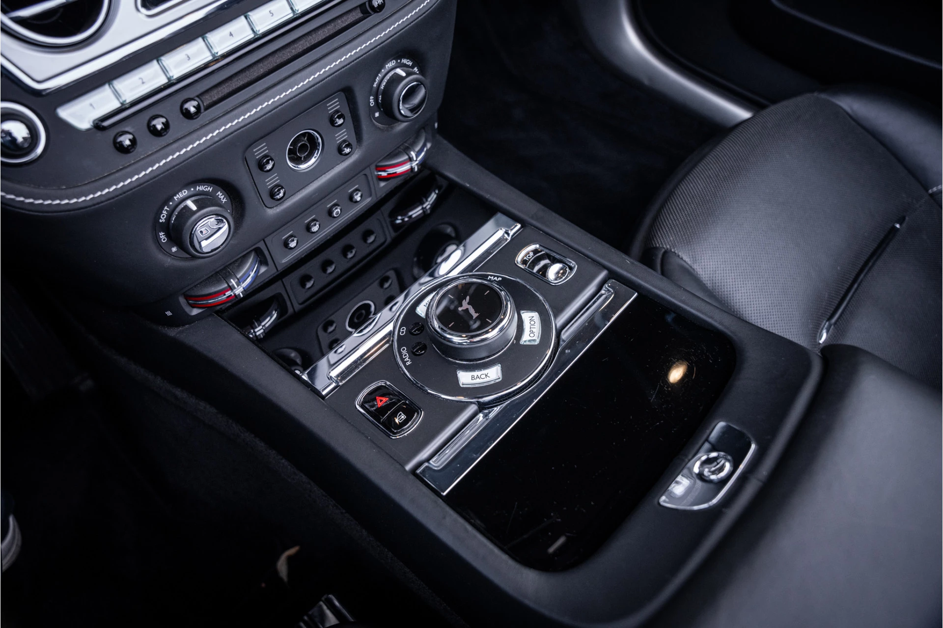 Hoofdafbeelding Rolls-Royce Dawn