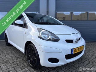 Toyota Aygo 1.0-12V Dynamic Navigator Uitvoering