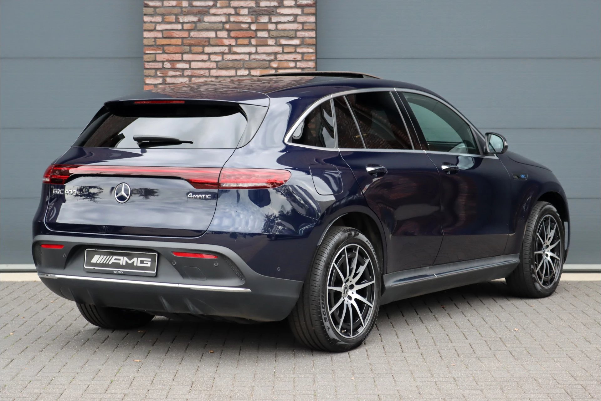 Hoofdafbeelding Mercedes-Benz EQC