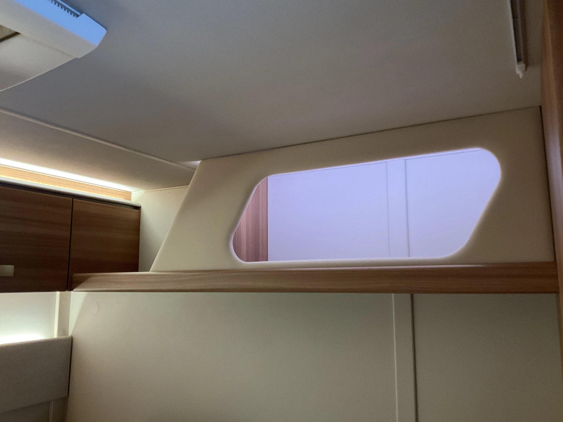 Hoofdafbeelding Weinsberg R57