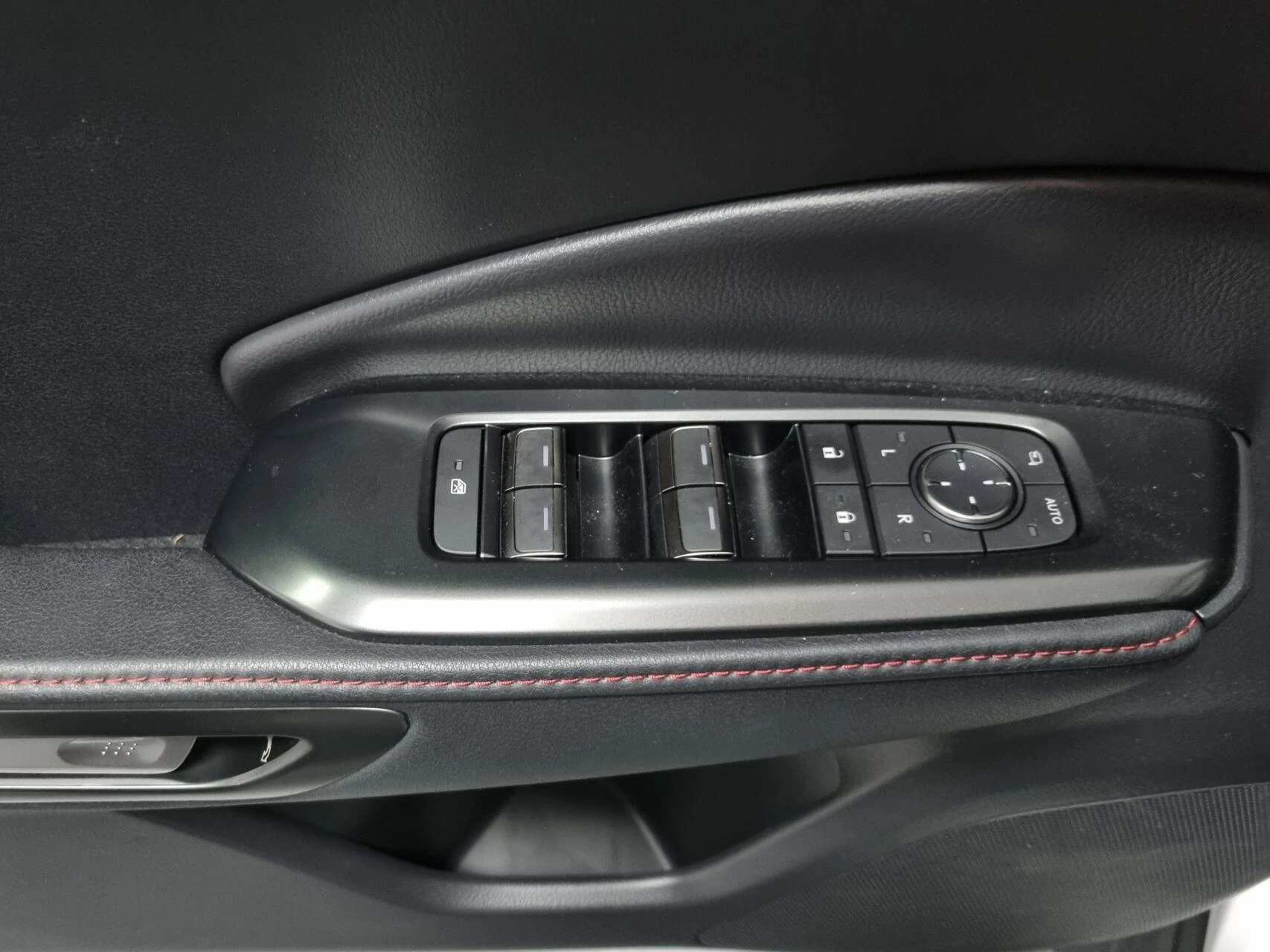 Hoofdafbeelding Lexus LBX
