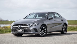 Mercedes-Benz A-klasse 250 e Business Line CARPLAY / LEER / CAMERA / CRUISE CONTROLE / DEALER ONDERHOUDEN
