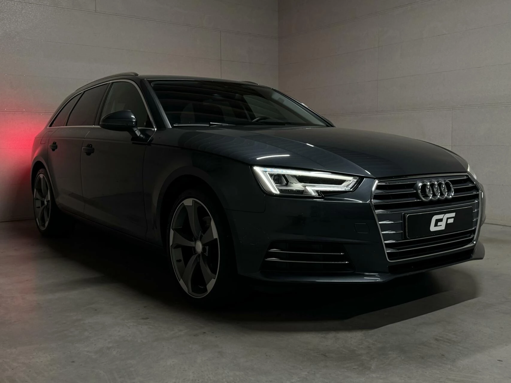 Hoofdafbeelding Audi A4