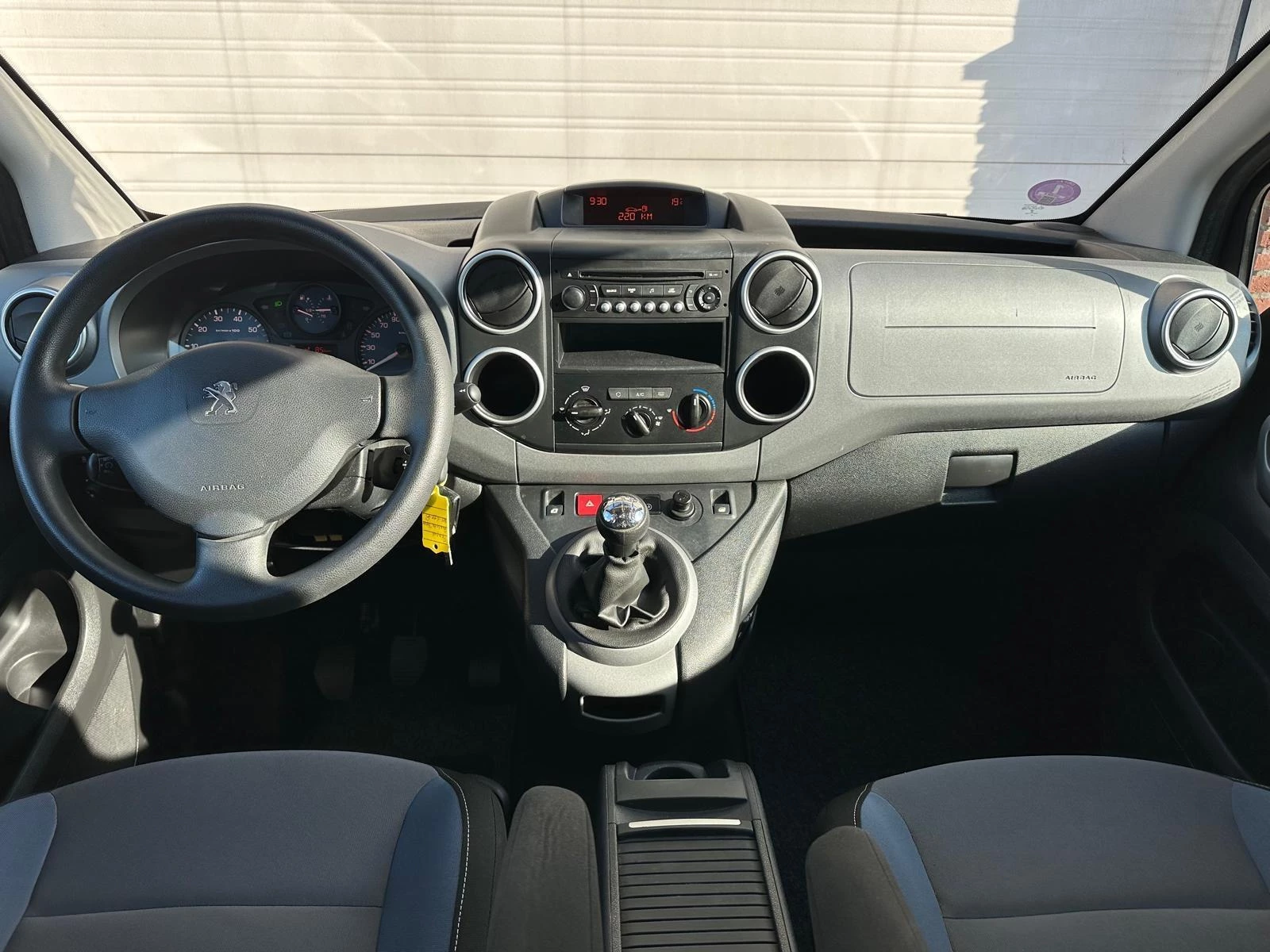 Hoofdafbeelding Peugeot Partner