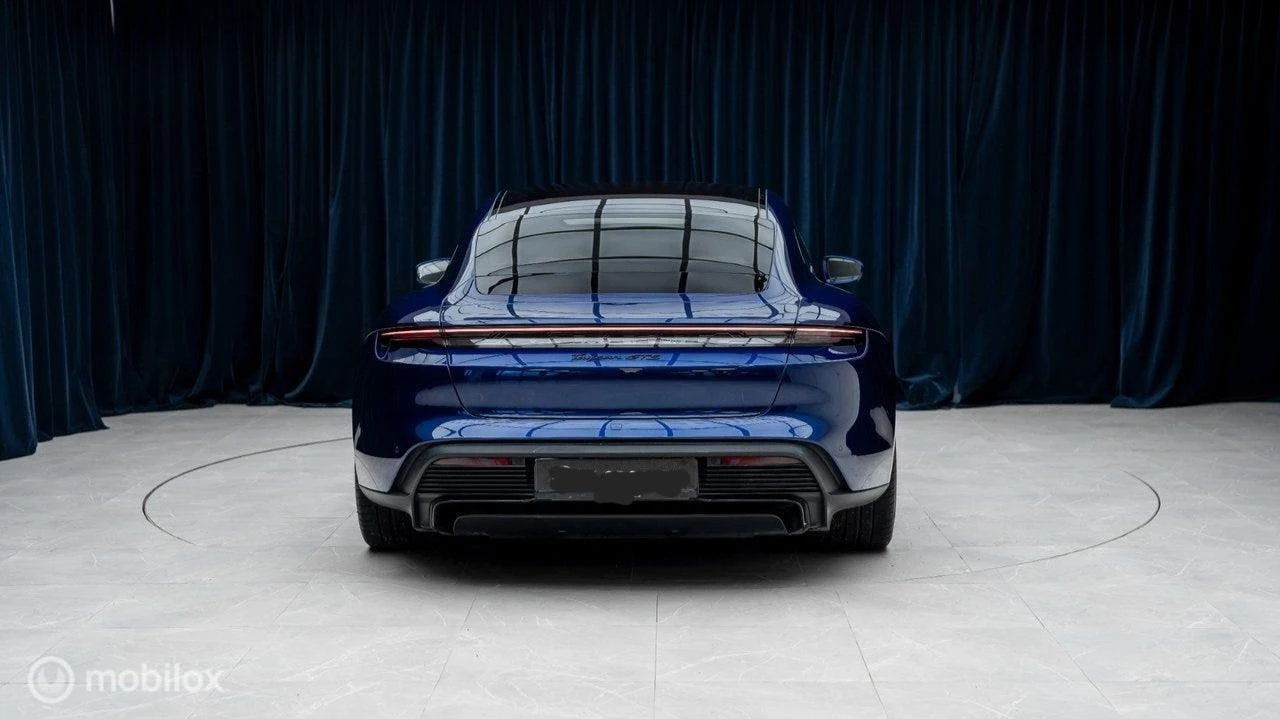 Hoofdafbeelding Porsche Taycan