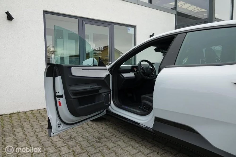 Hoofdafbeelding Polestar 4