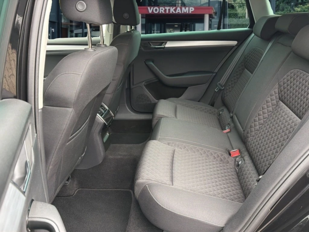 Hoofdafbeelding Škoda Superb