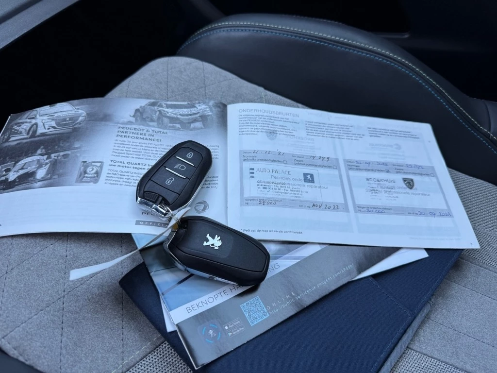 Hoofdafbeelding Peugeot e-2008