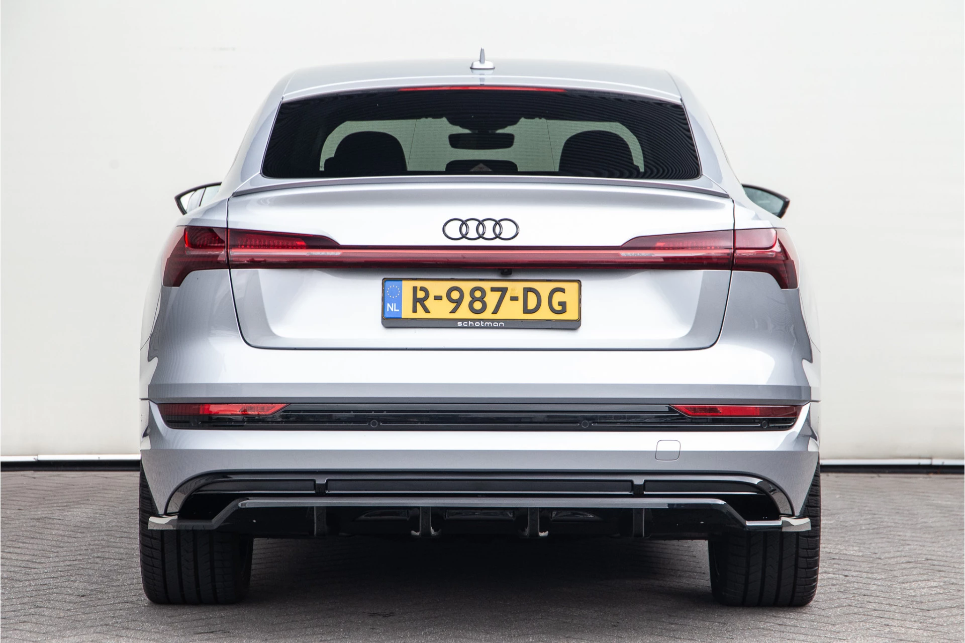 Hoofdafbeelding Audi e-tron