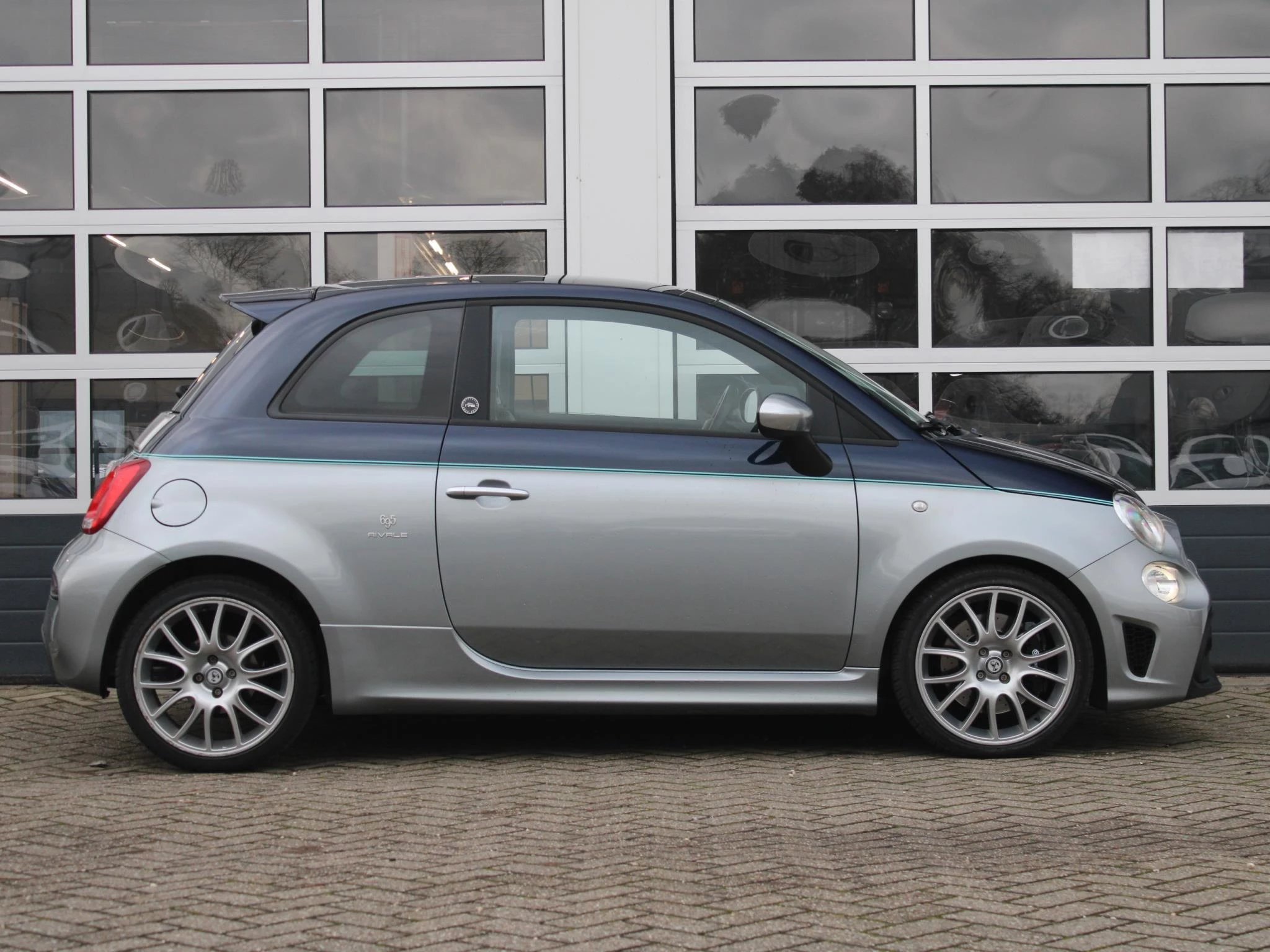 Hoofdafbeelding Abarth 695