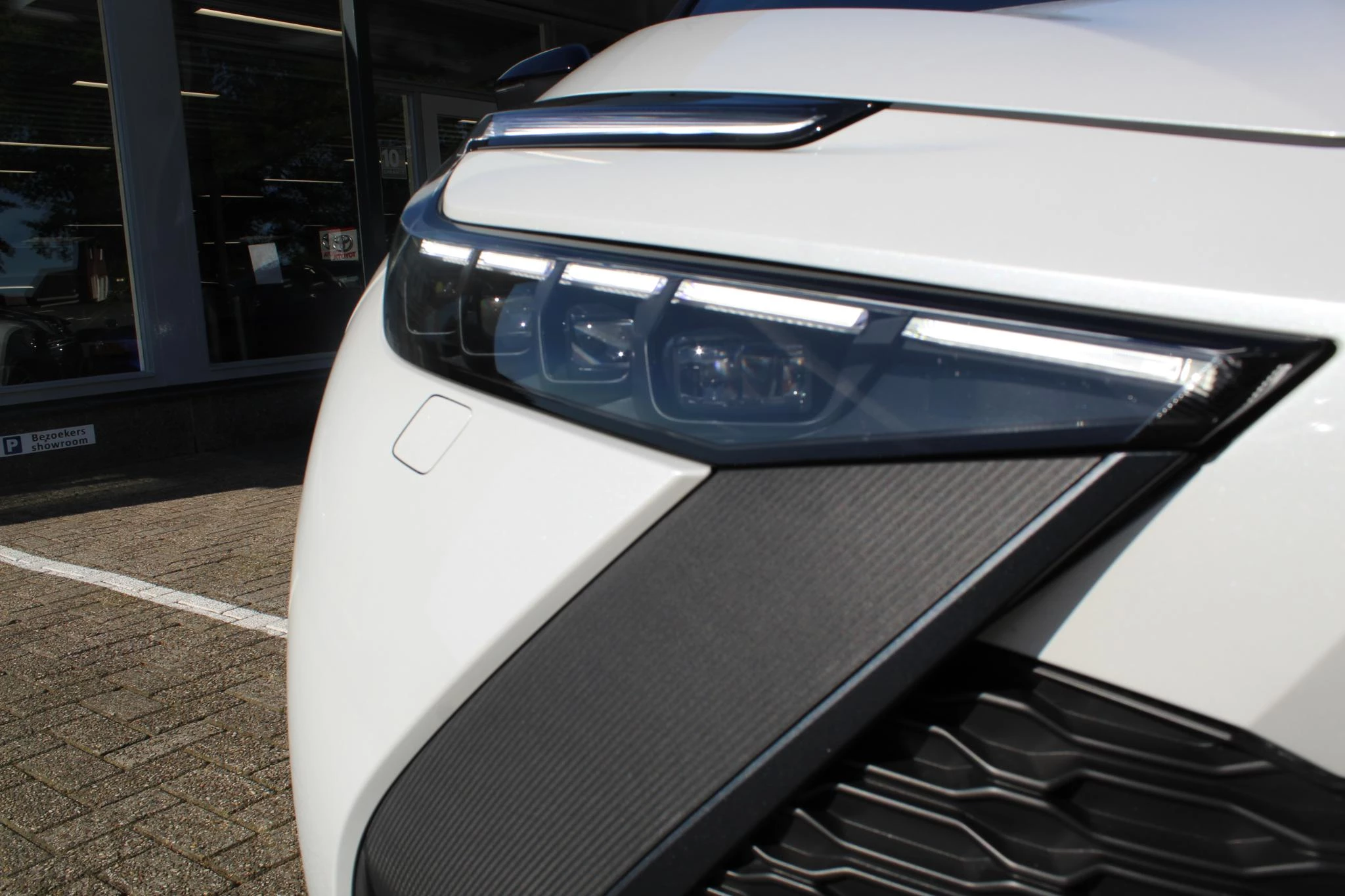 Hoofdafbeelding Toyota C-HR
