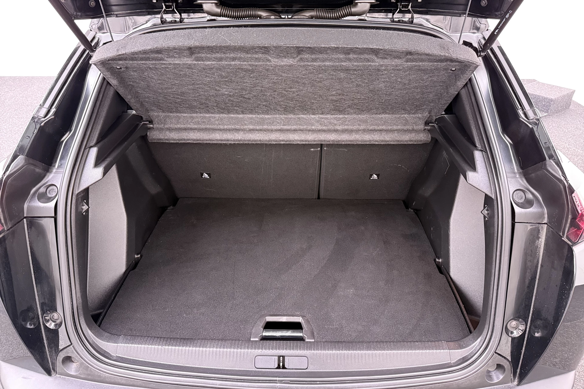 Hoofdafbeelding Peugeot e-2008