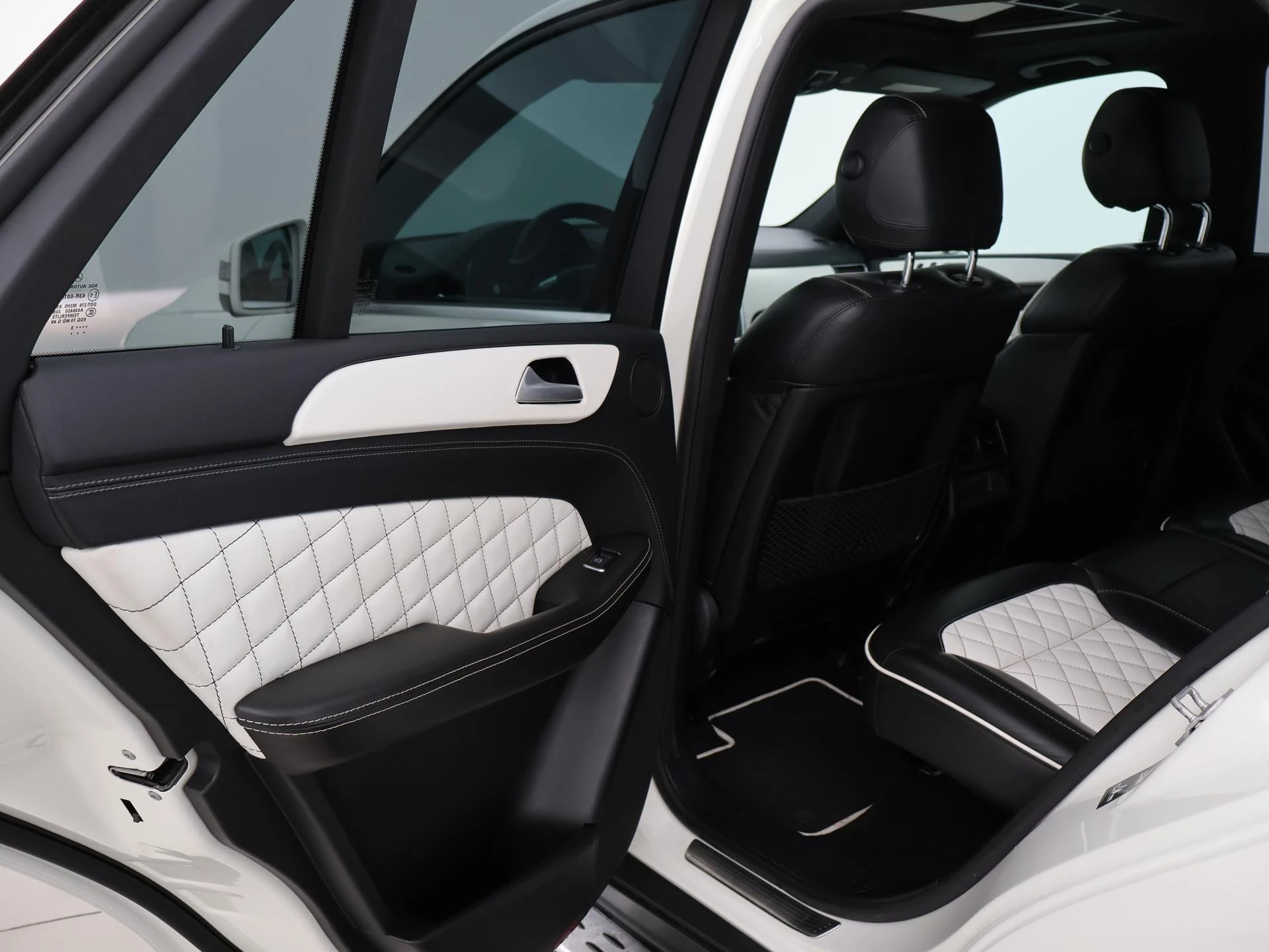Hoofdafbeelding Mercedes-Benz M-Klasse
