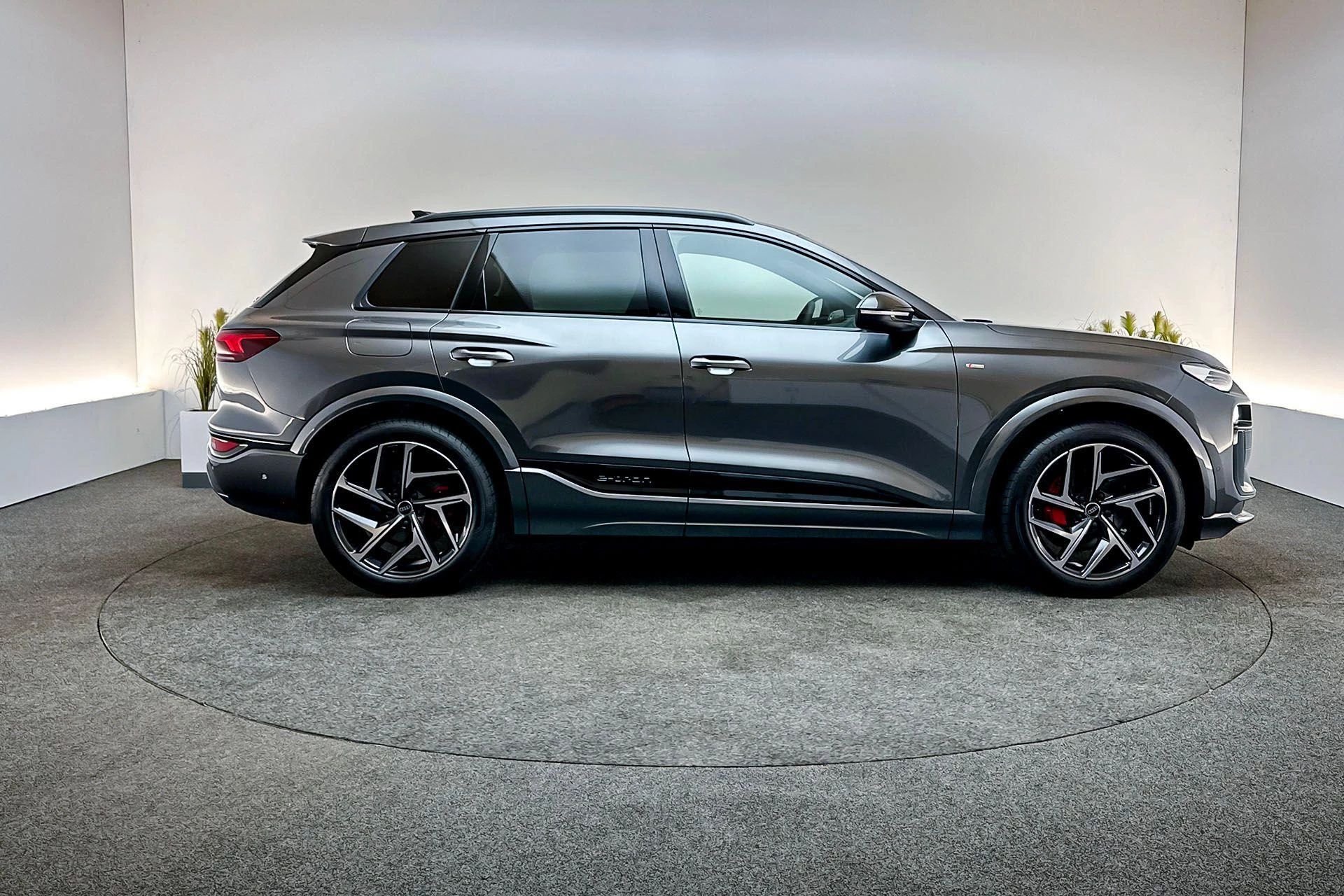 Hoofdafbeelding Audi Q6 e-tron