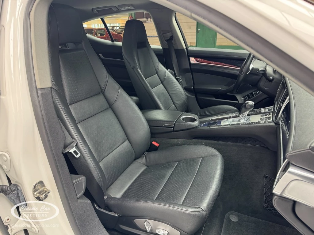 Hoofdafbeelding Porsche Panamera