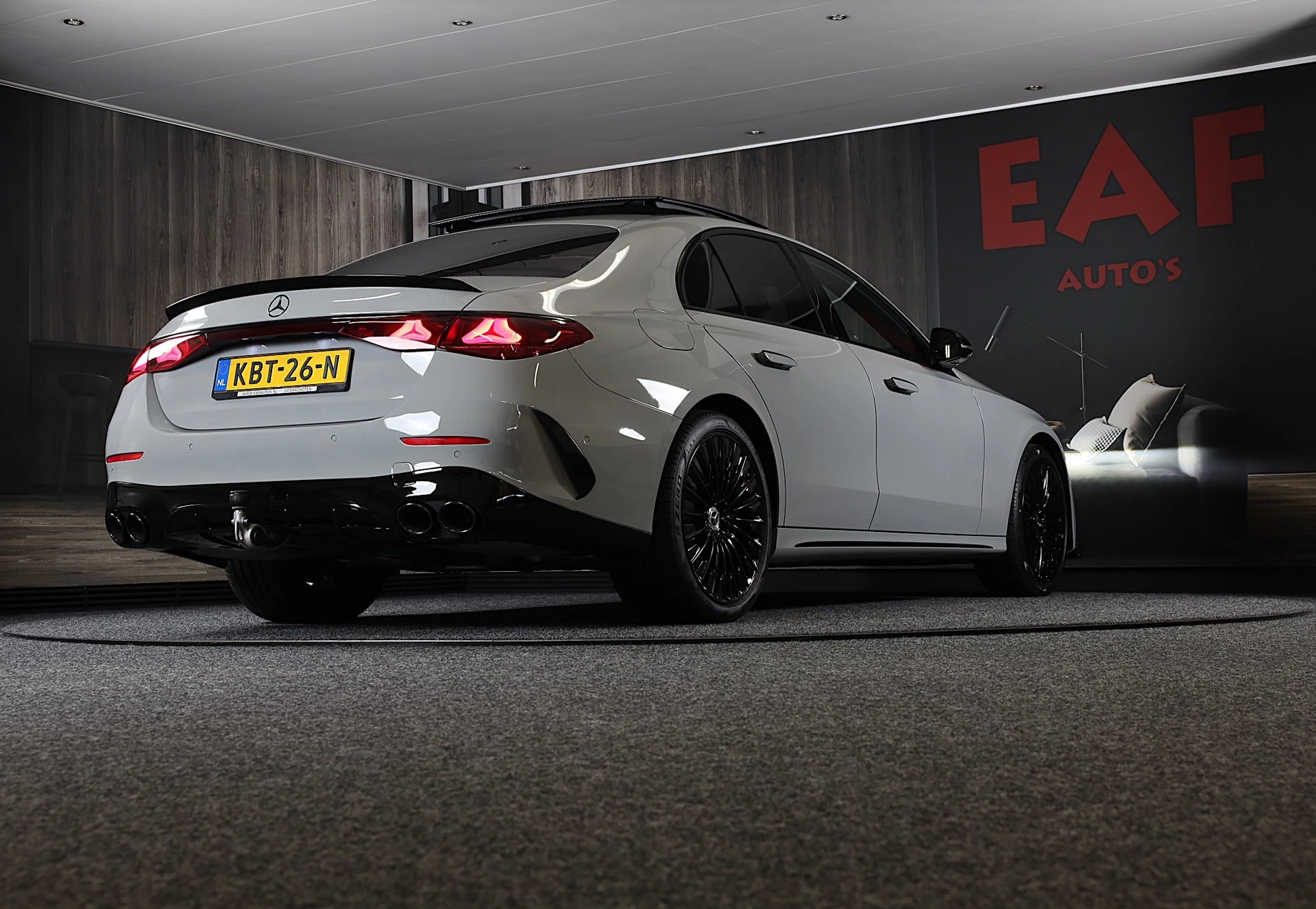 Hoofdafbeelding Mercedes-Benz E-Klasse