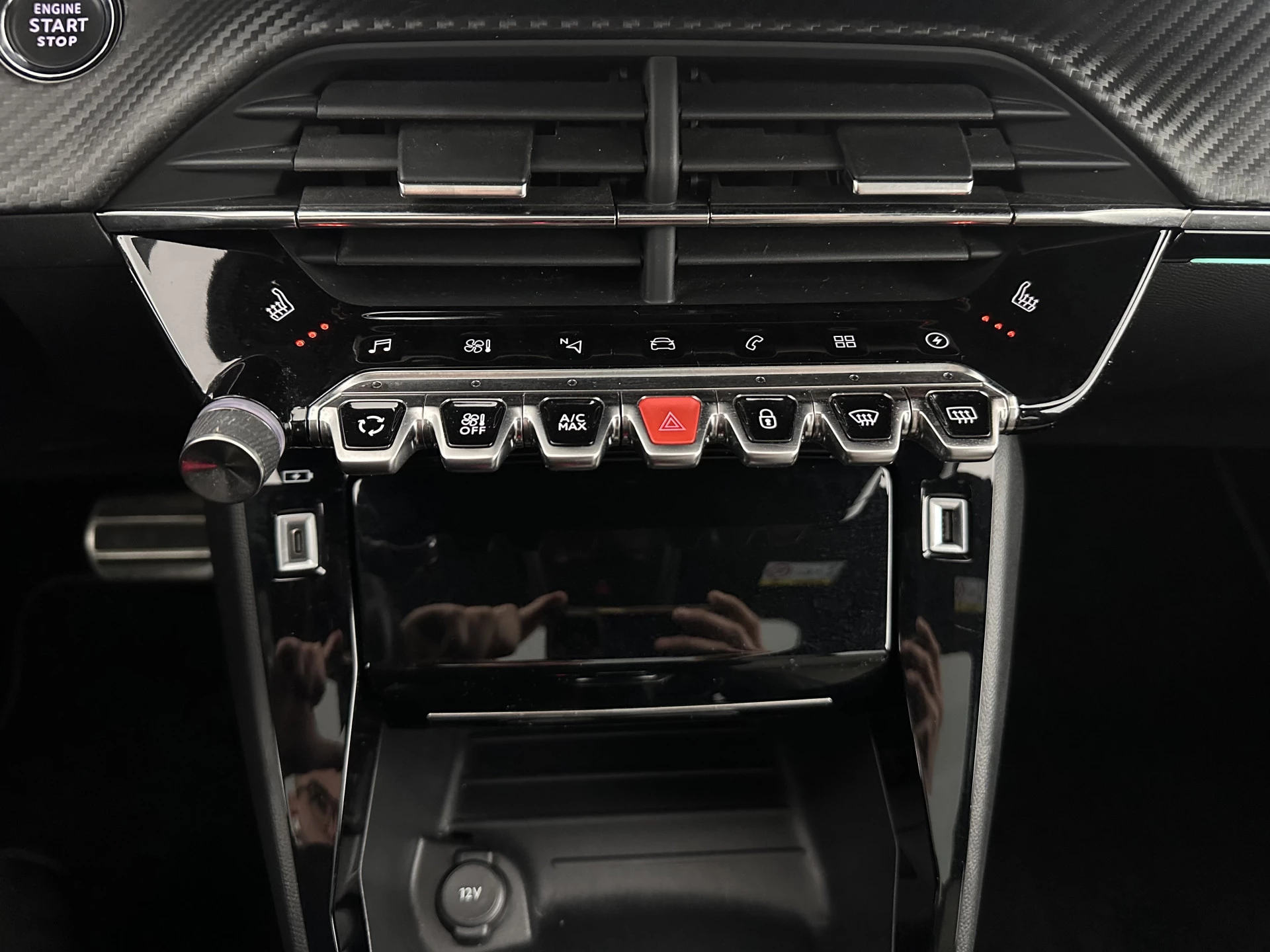 Hoofdafbeelding Peugeot e-208