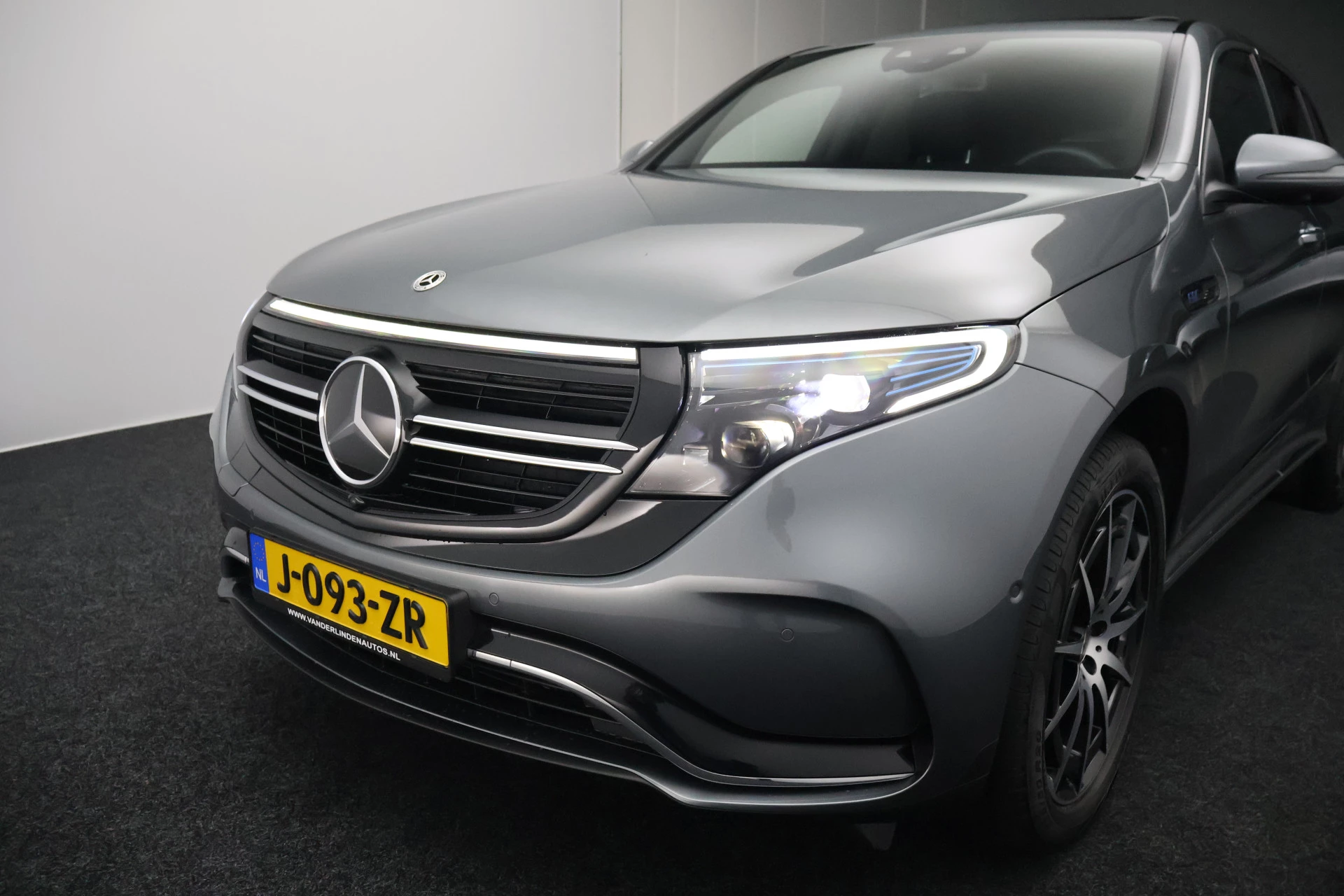 Hoofdafbeelding Mercedes-Benz EQC
