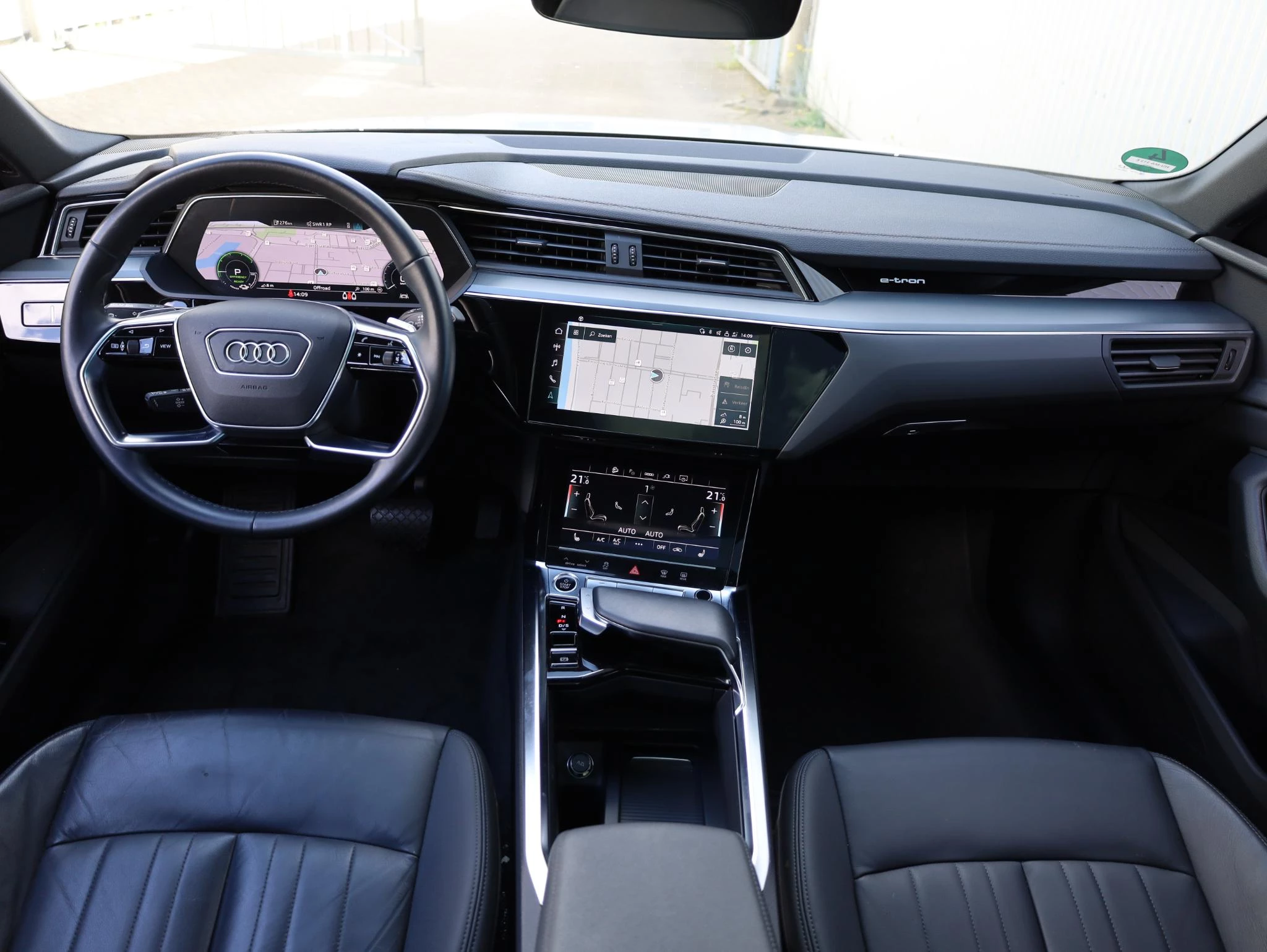 Hoofdafbeelding Audi e-tron