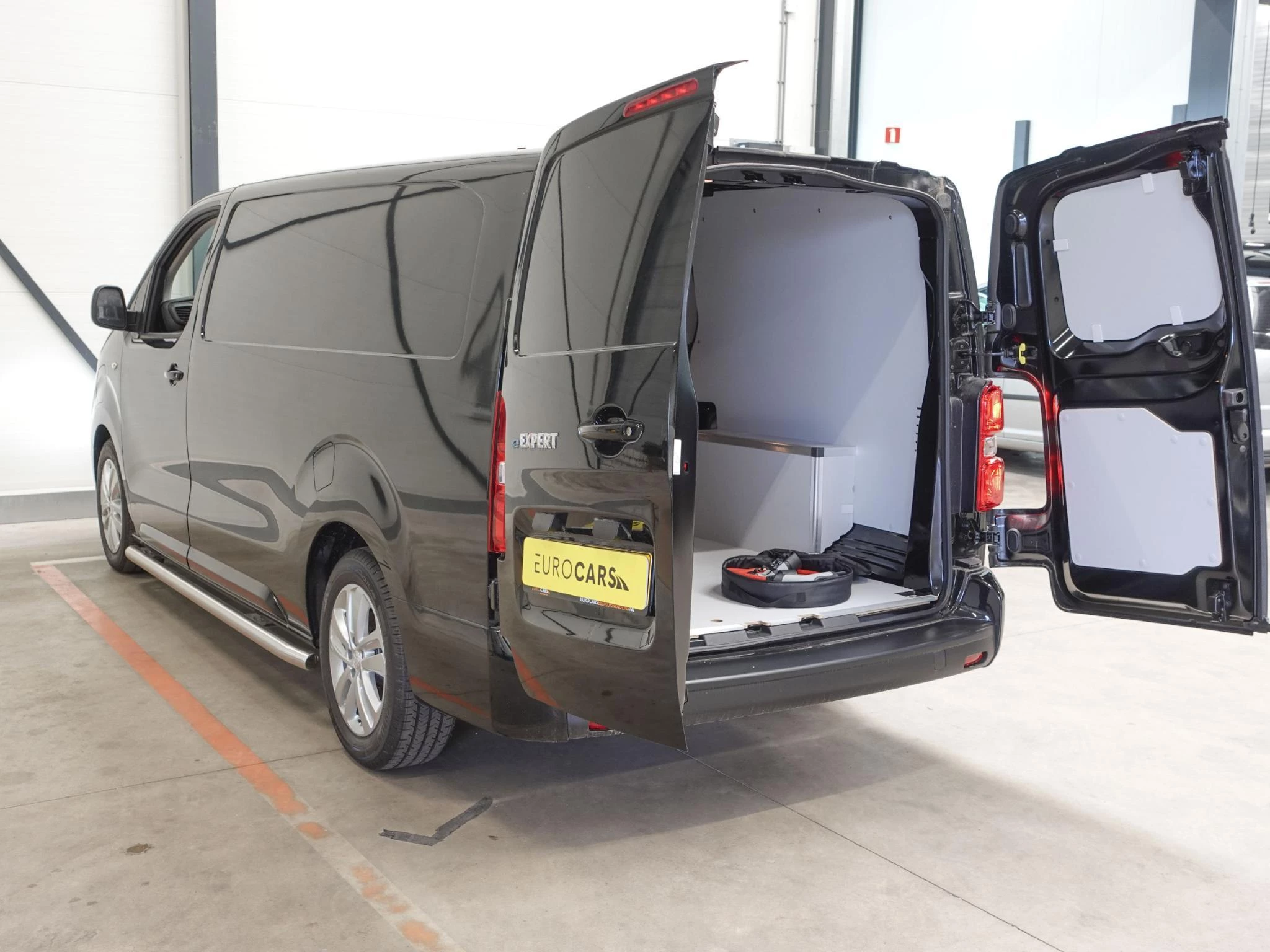 Hoofdafbeelding Peugeot e-Expert