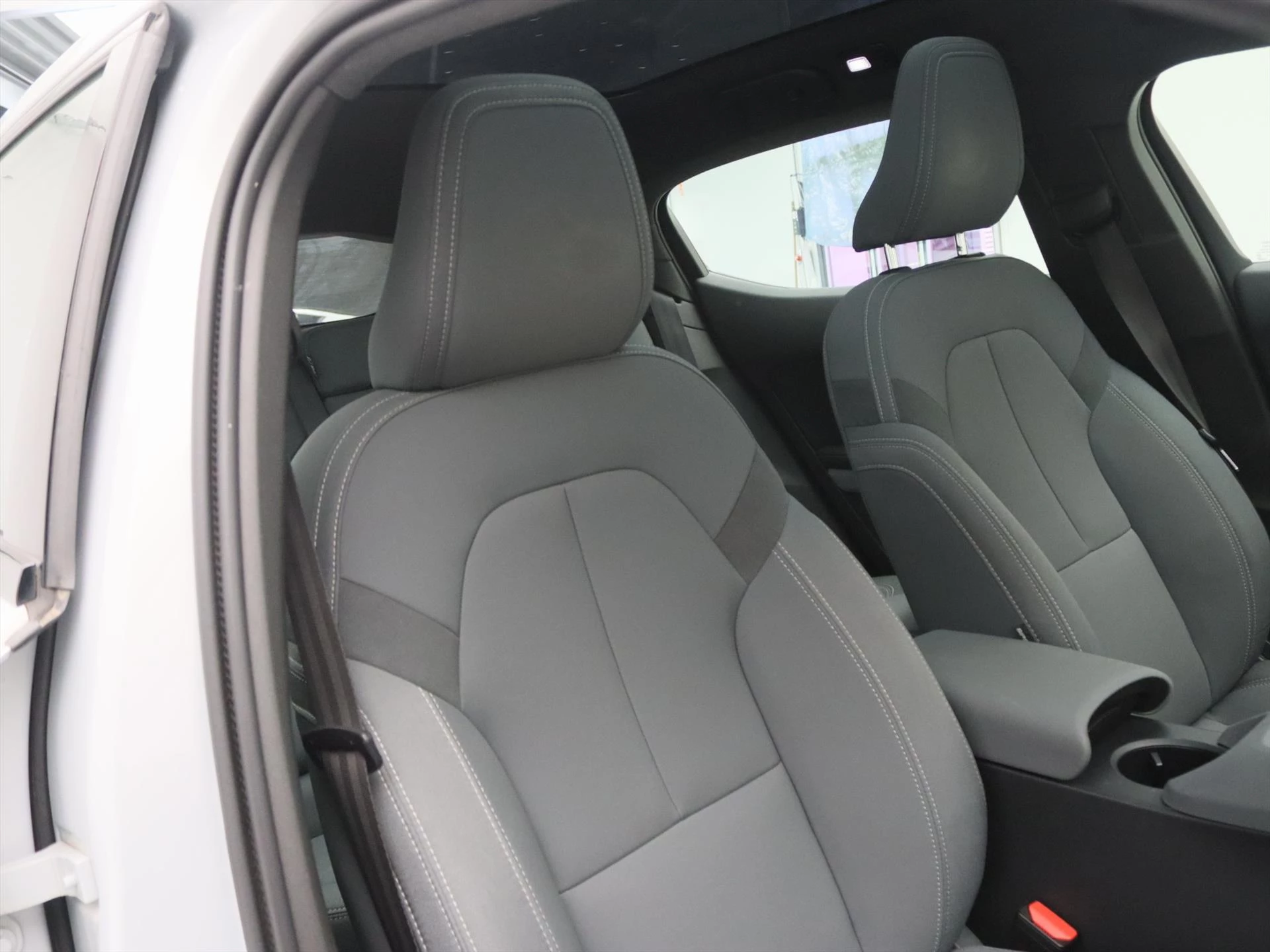 Hoofdafbeelding Polestar 2