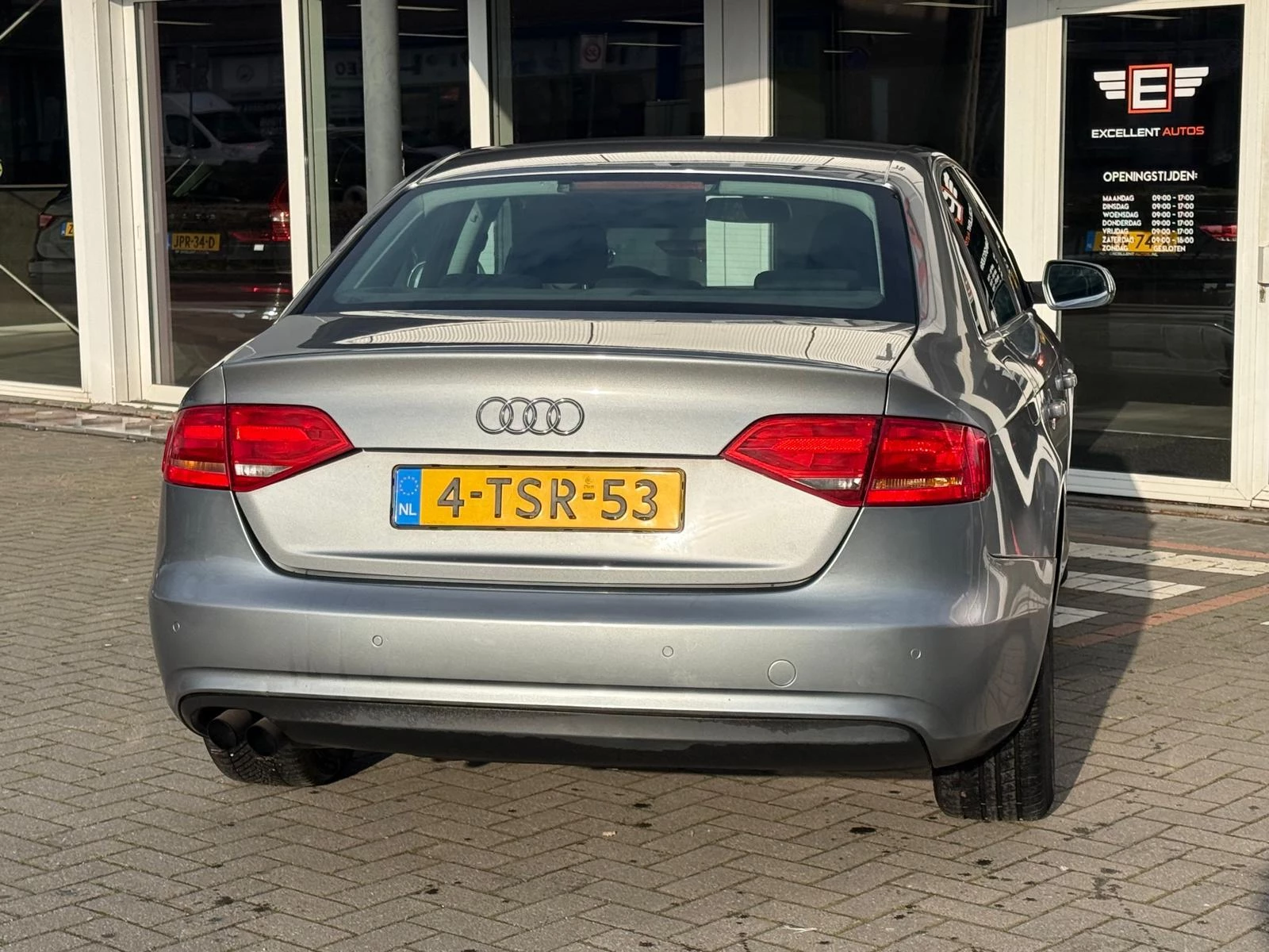 Hoofdafbeelding Audi A4