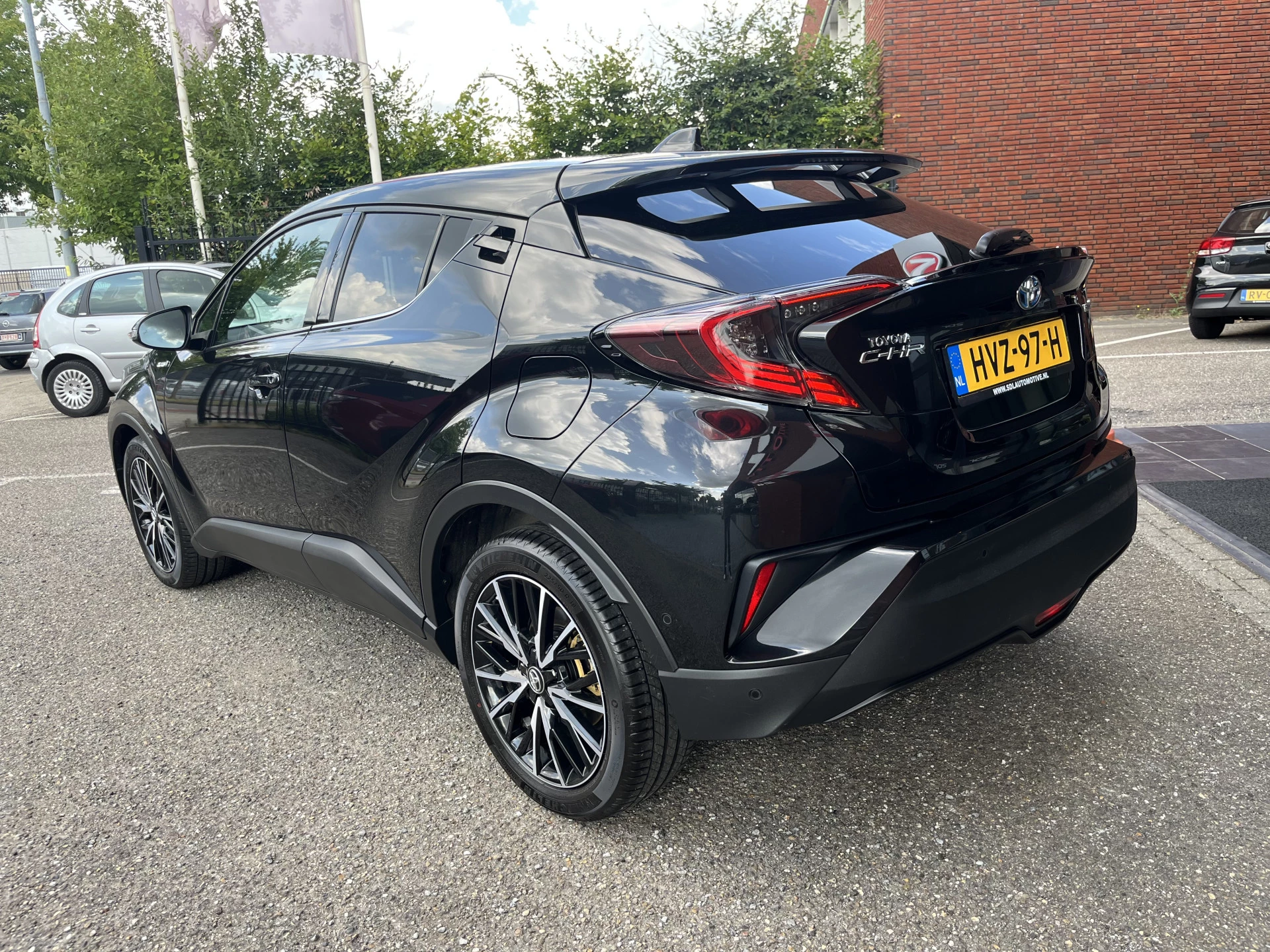 Hoofdafbeelding Toyota C-HR
