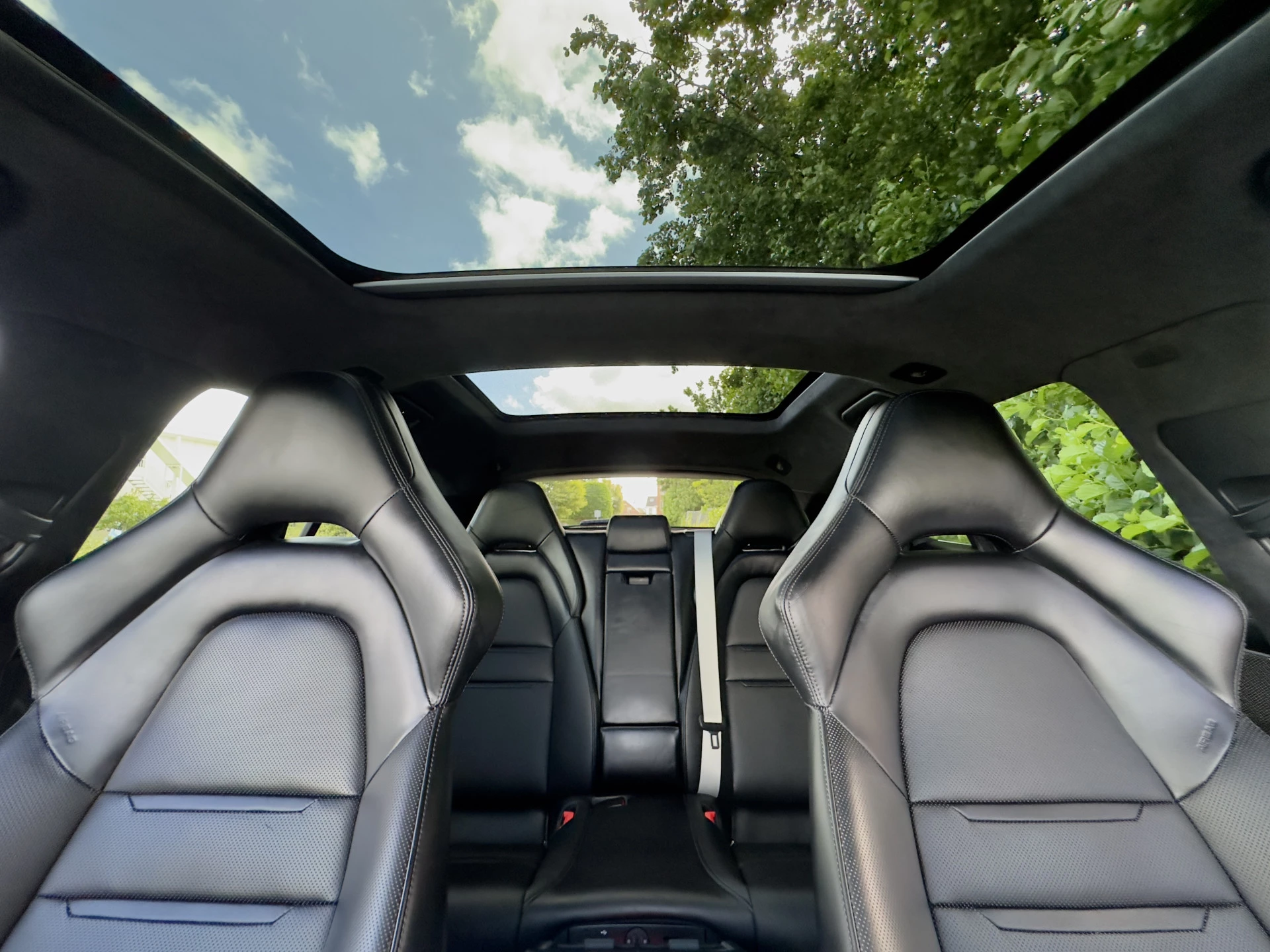 Hoofdafbeelding Porsche Panamera