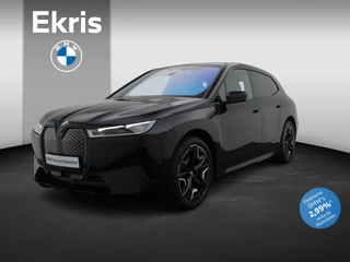BMW iX xDrive40 High Executive | Sportpakket | Luchtvering| Panoramadak + Sky Lounge | Harman Kardon | 	Parking Assistant Plus | 22"