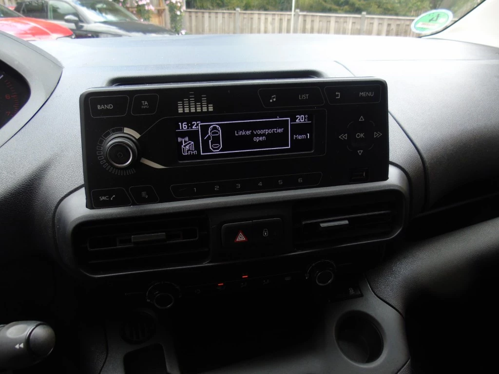 Hoofdafbeelding Peugeot Partner