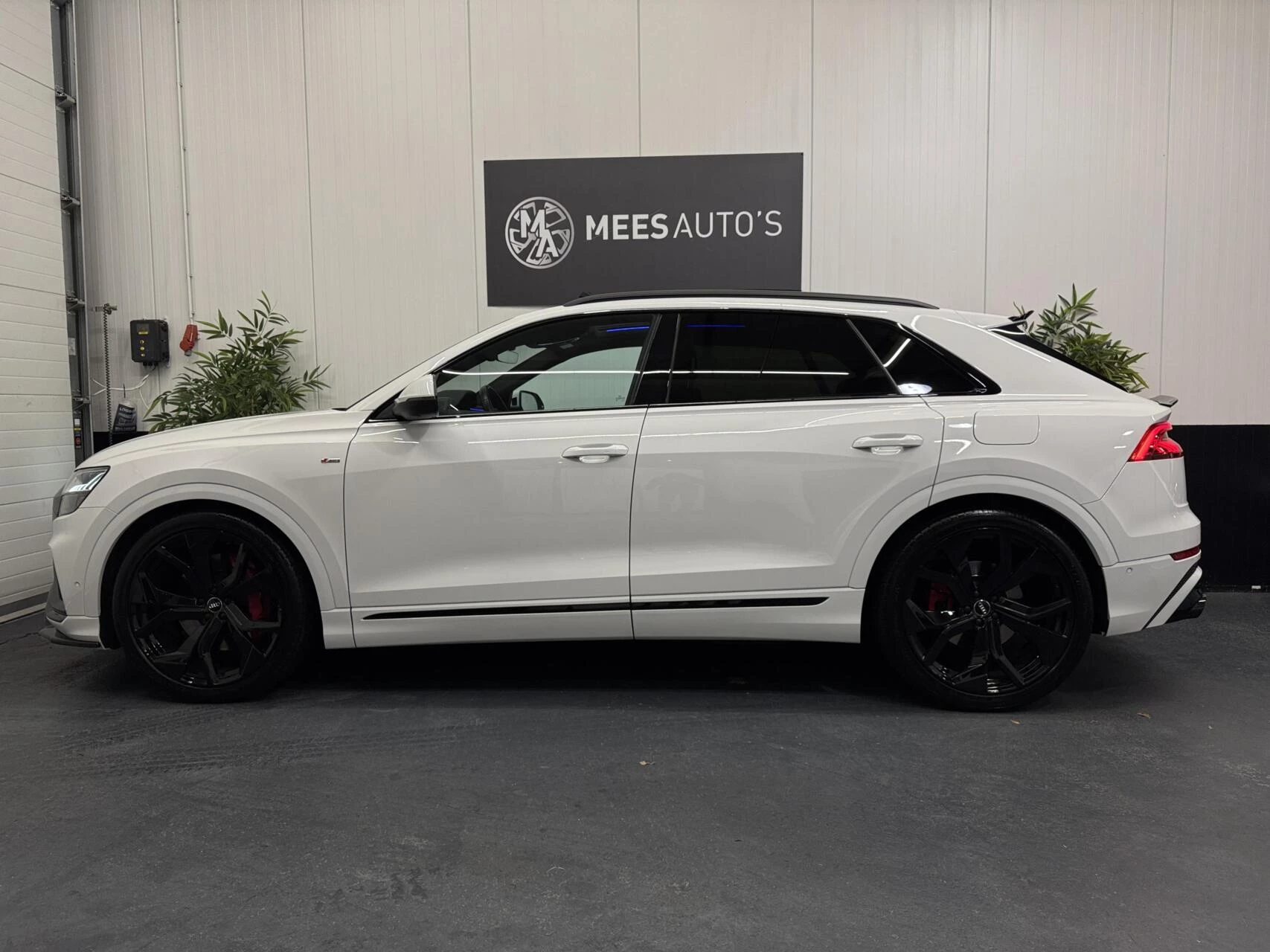 Hoofdafbeelding Audi Q8