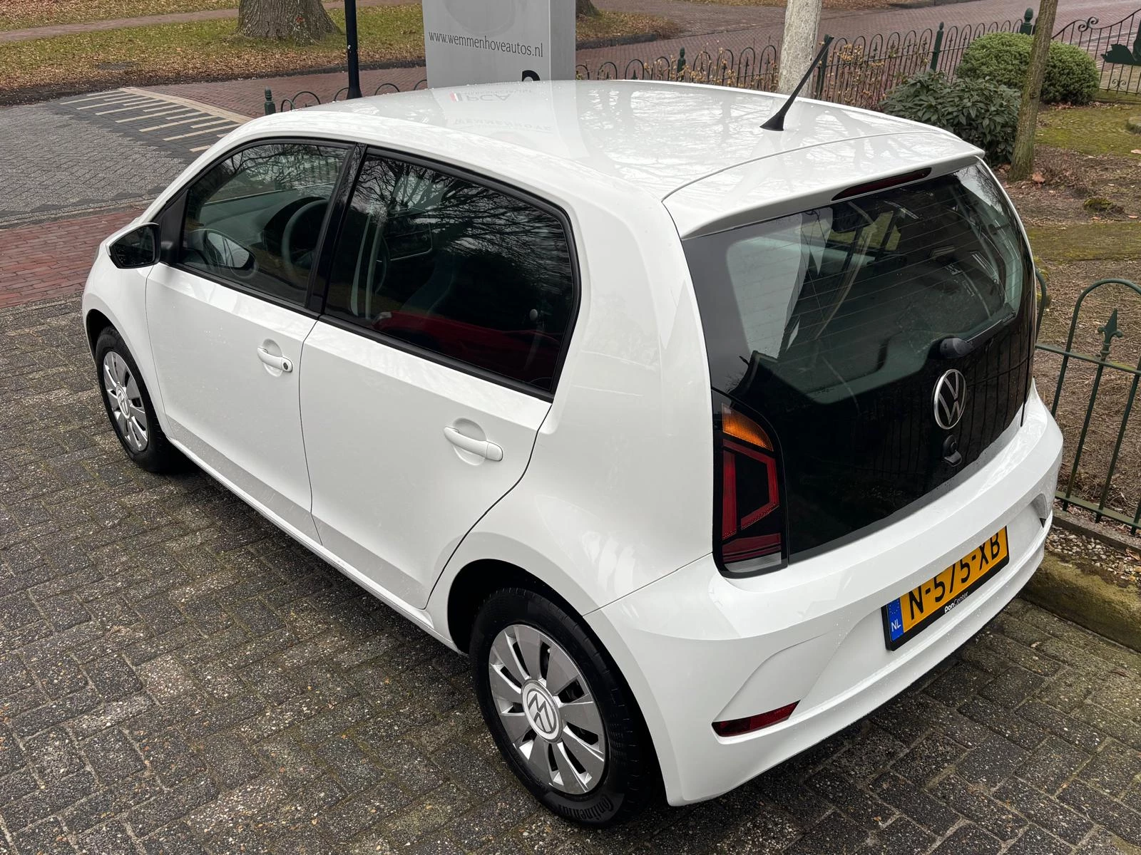 Hoofdafbeelding Volkswagen up!