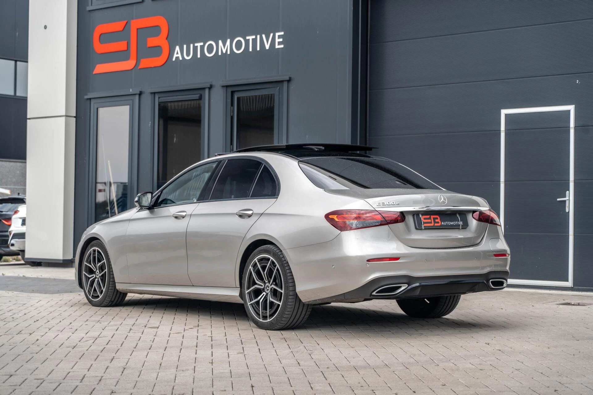 Hoofdafbeelding Mercedes-Benz E-Klasse