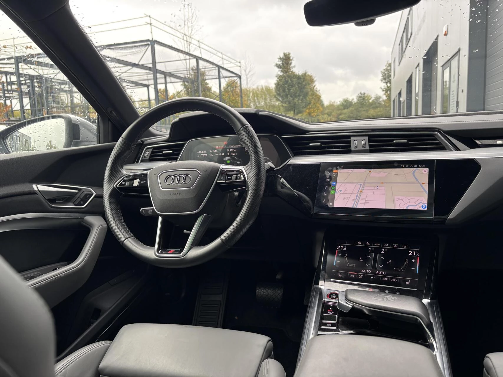 Hoofdafbeelding Audi e-tron