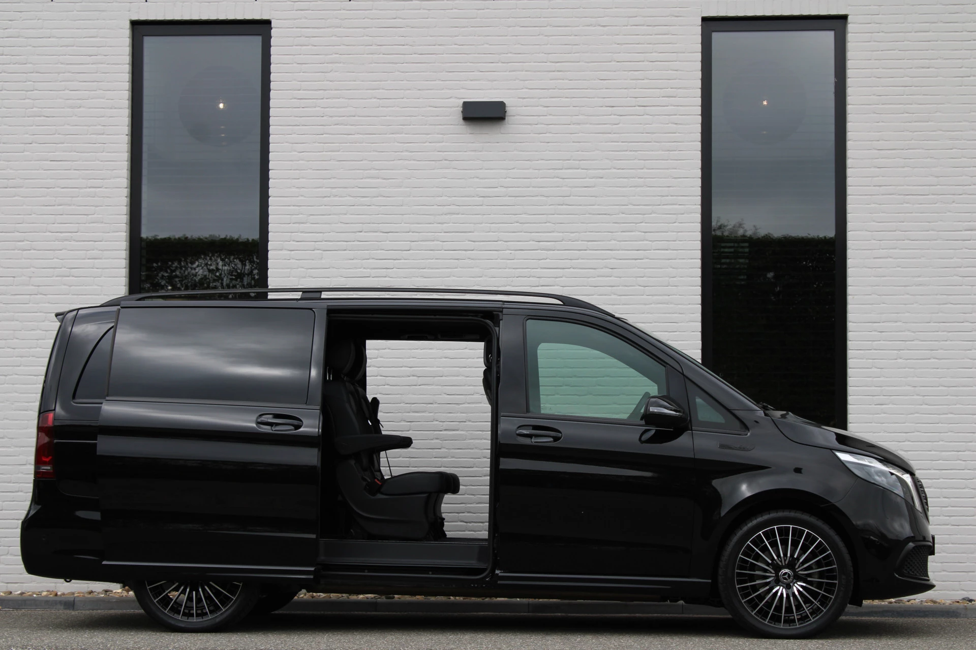 Hoofdafbeelding Mercedes-Benz EQV