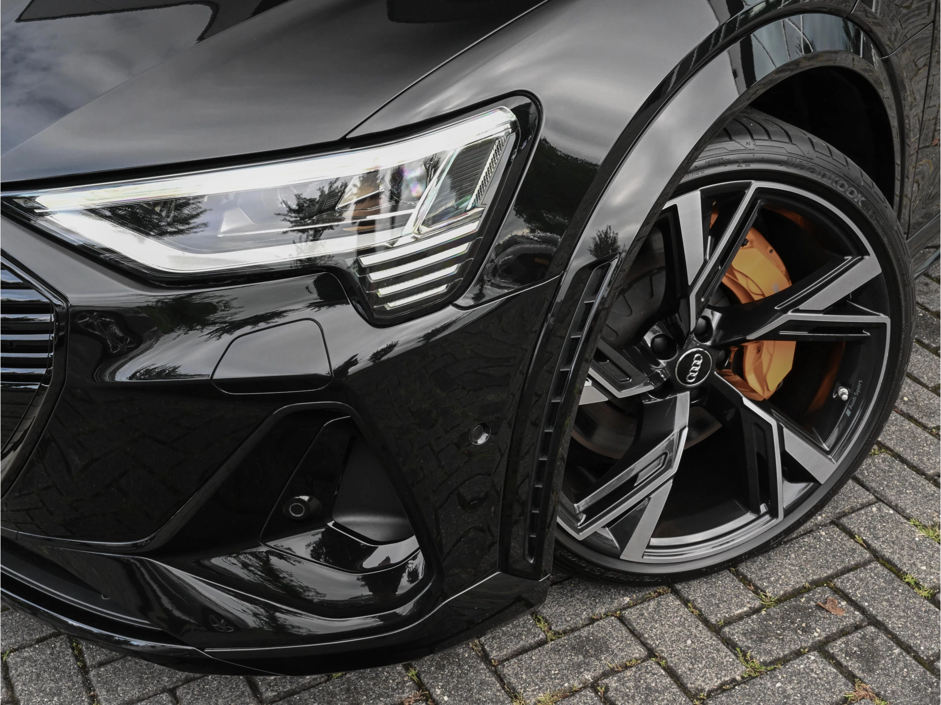 Hoofdafbeelding Audi e-tron