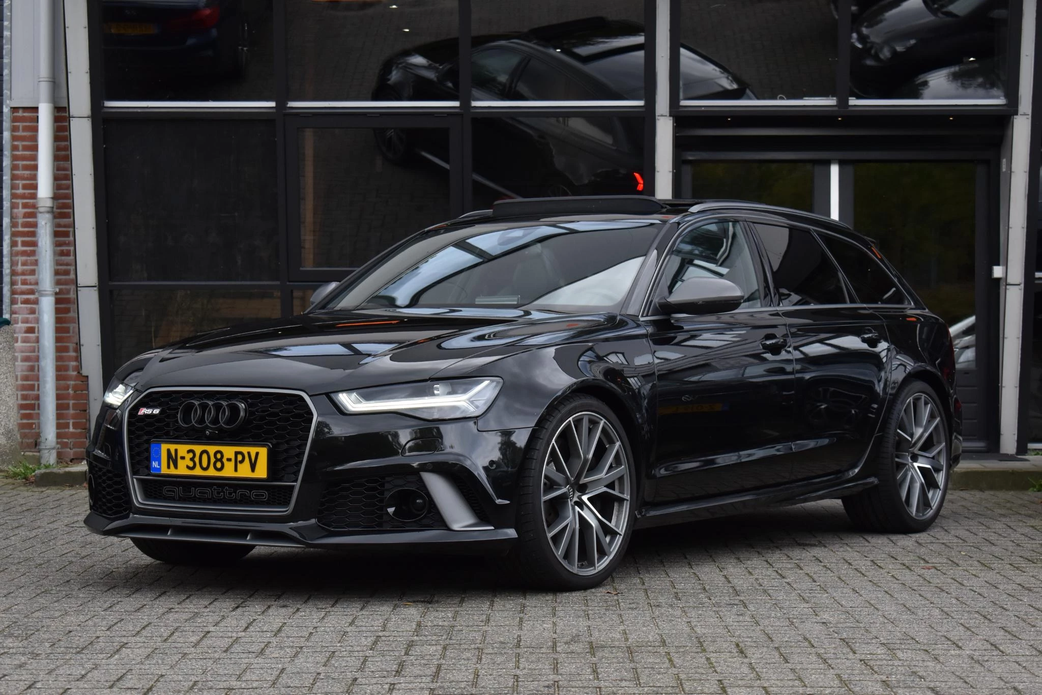 Hoofdafbeelding Audi RS6