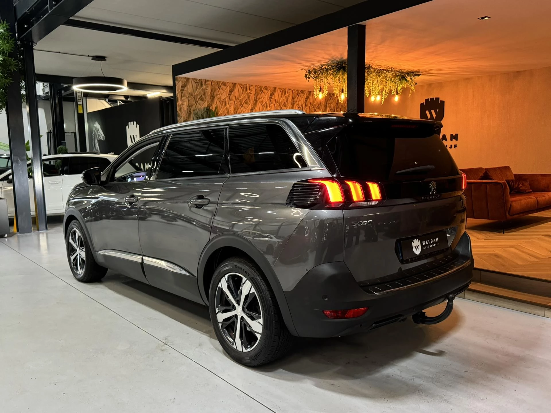 Hoofdafbeelding Peugeot 5008