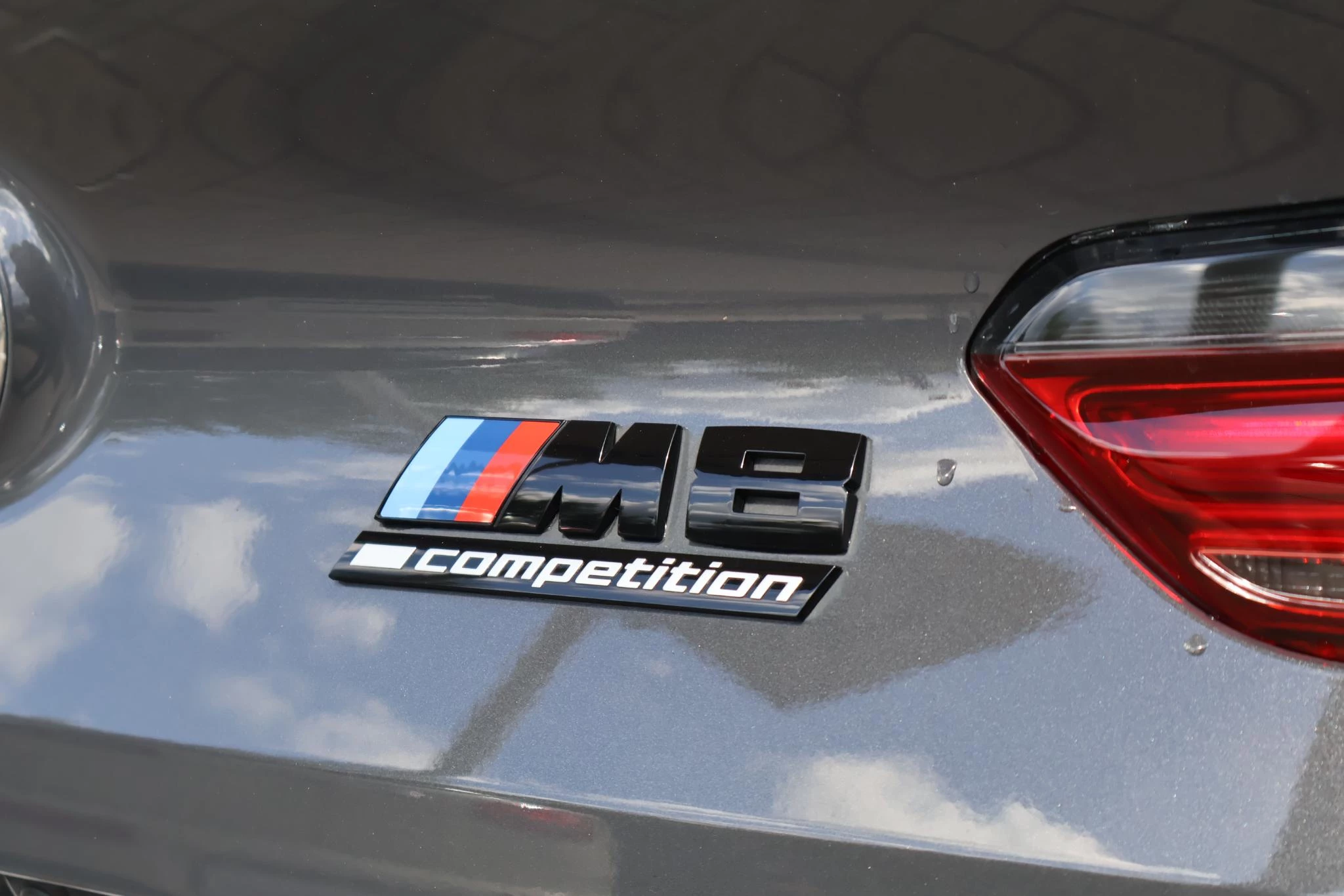 Hoofdafbeelding BMW M8