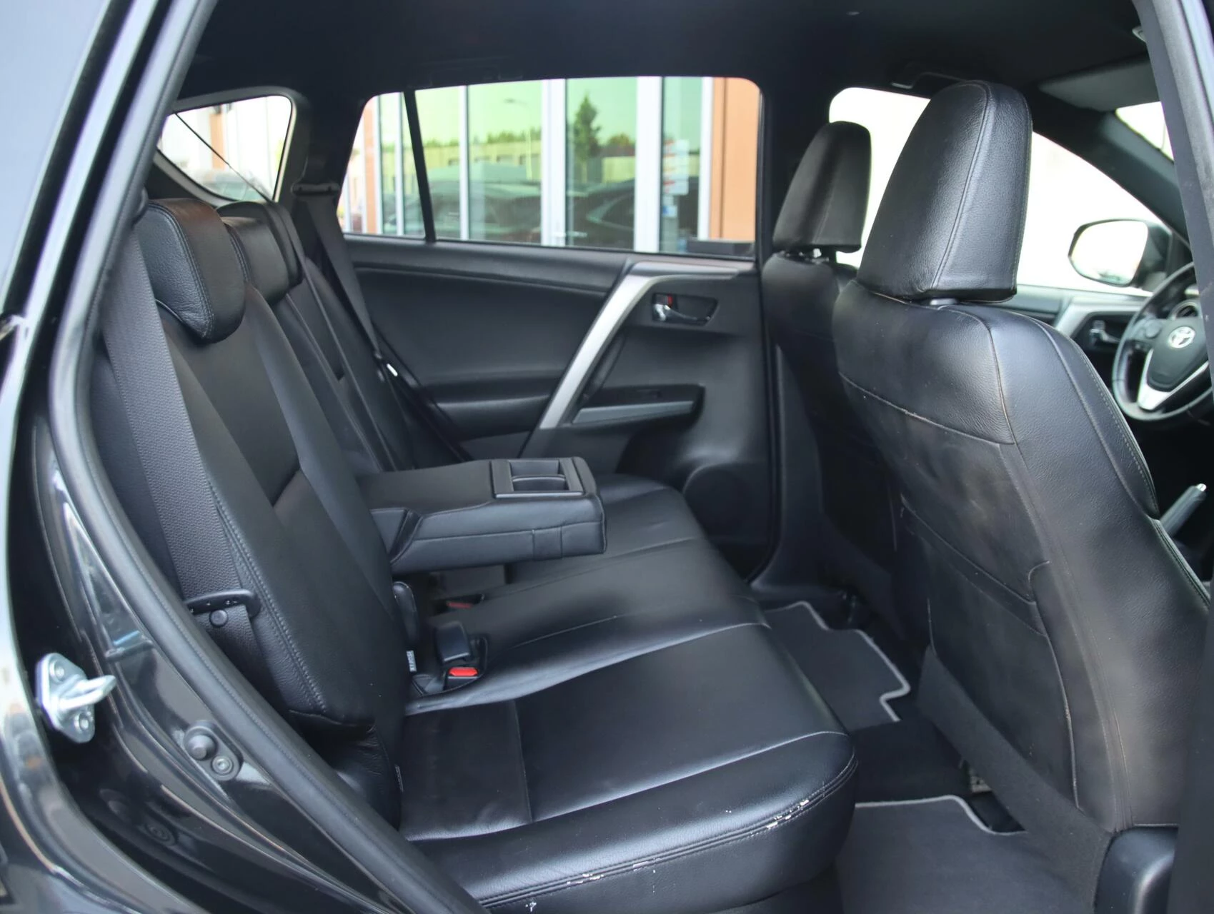 Hoofdafbeelding Toyota RAV4